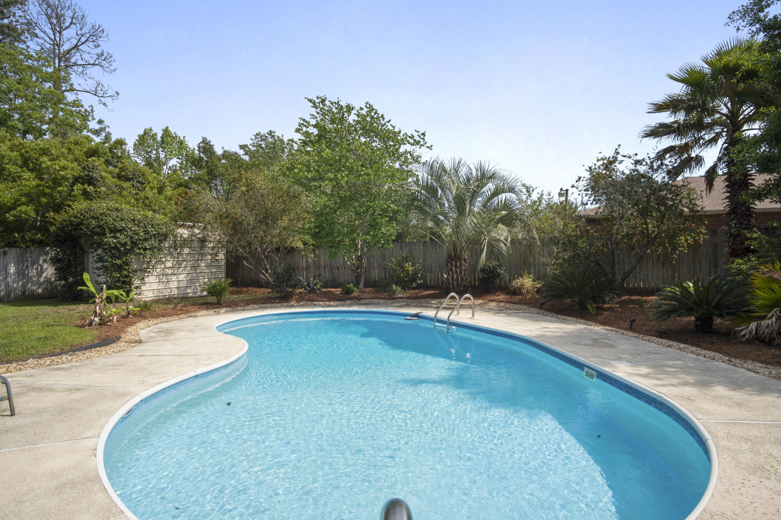 SHADOW OAK S/D - Residential