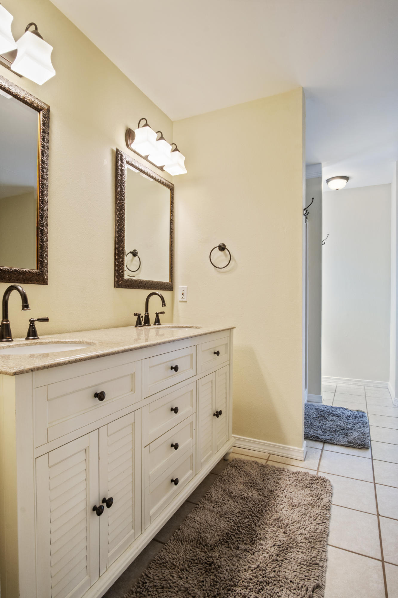 SHADOW OAK S/D - Residential