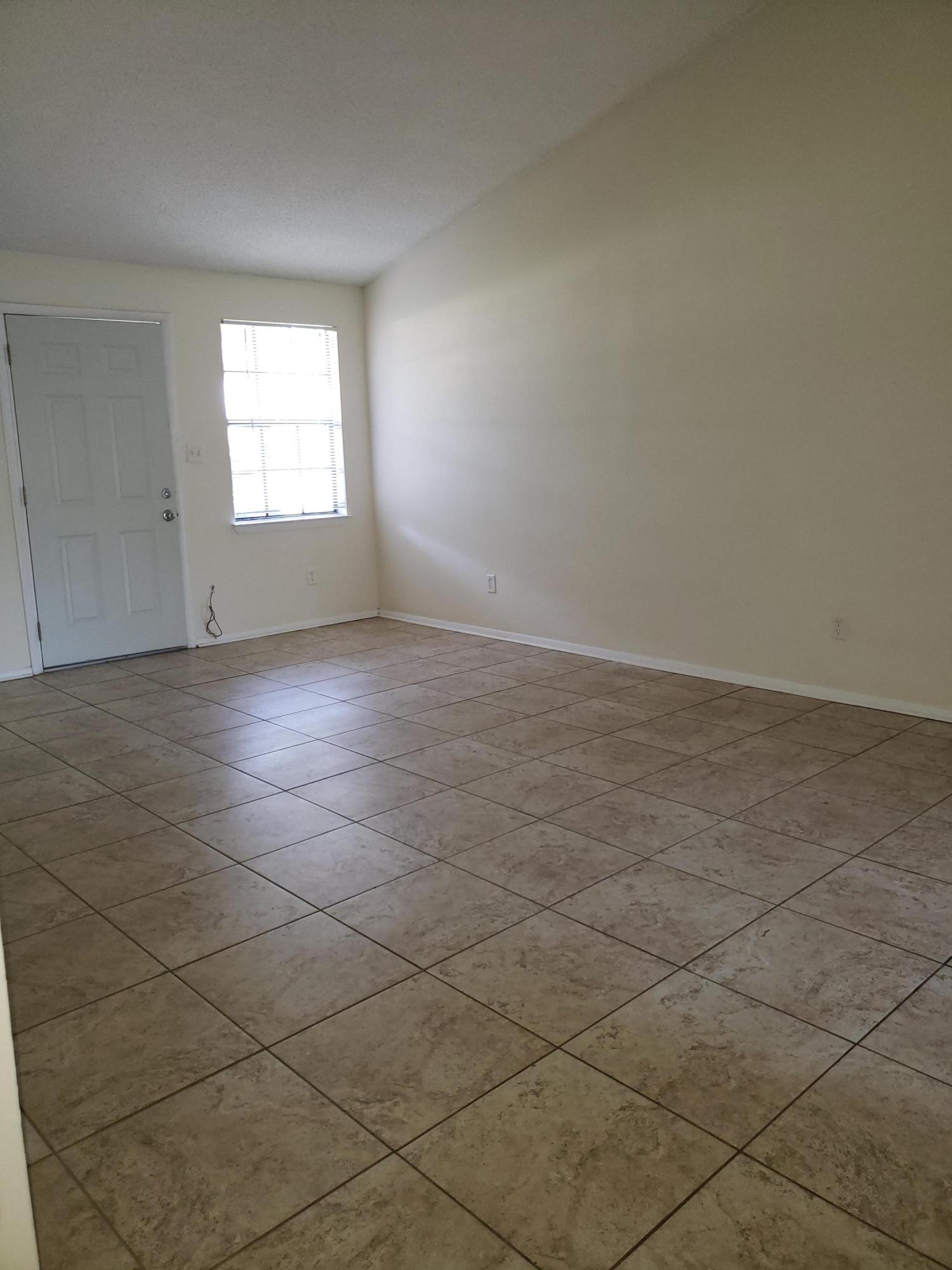 PINE MEADOWS 2ND ADDN - Residential Lease