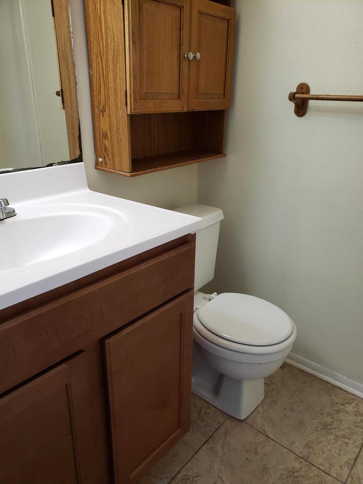 PINE MEADOWS 2ND ADDN - Residential Lease