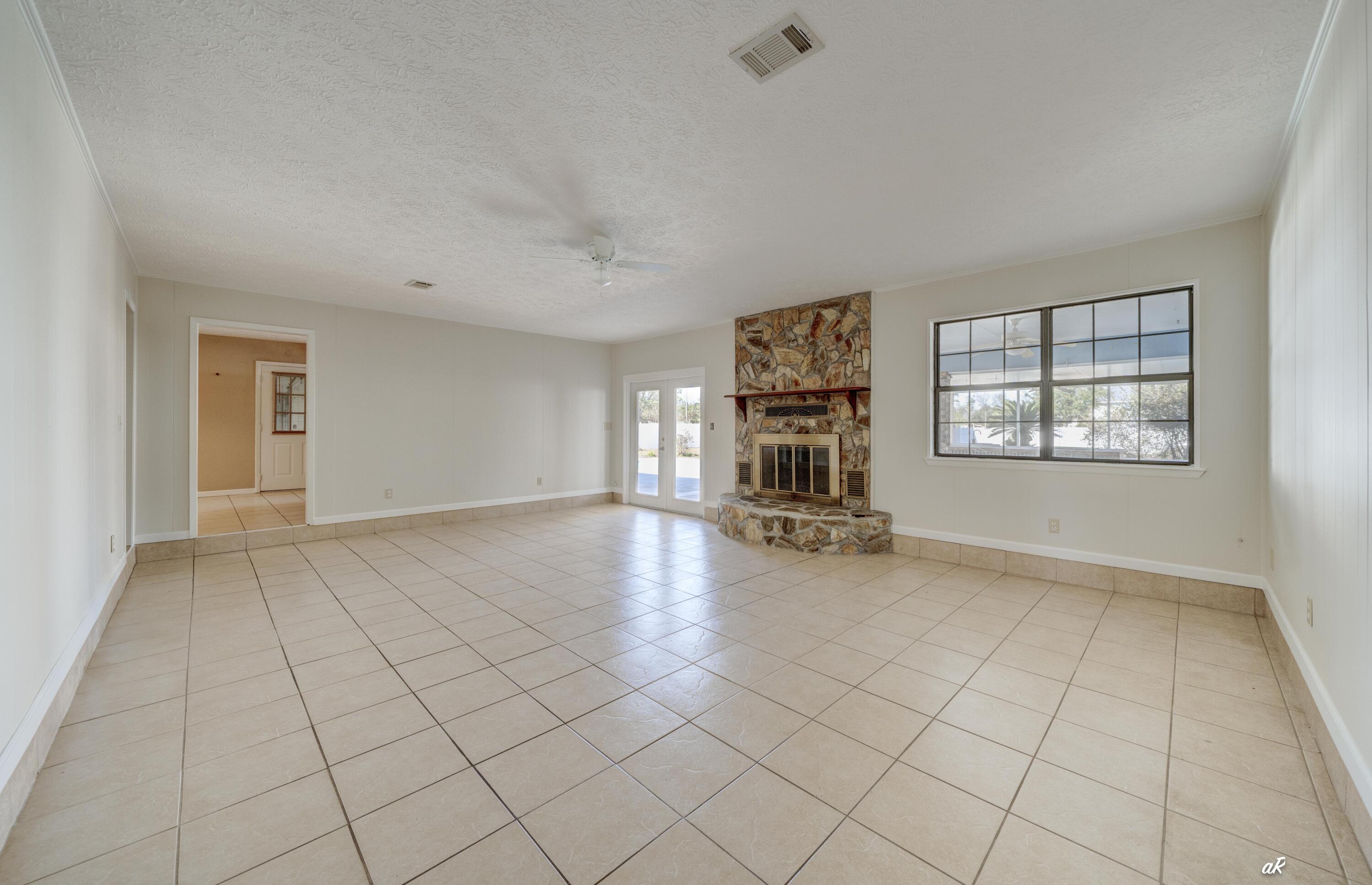 Deerpoint Lake Heights - Residential