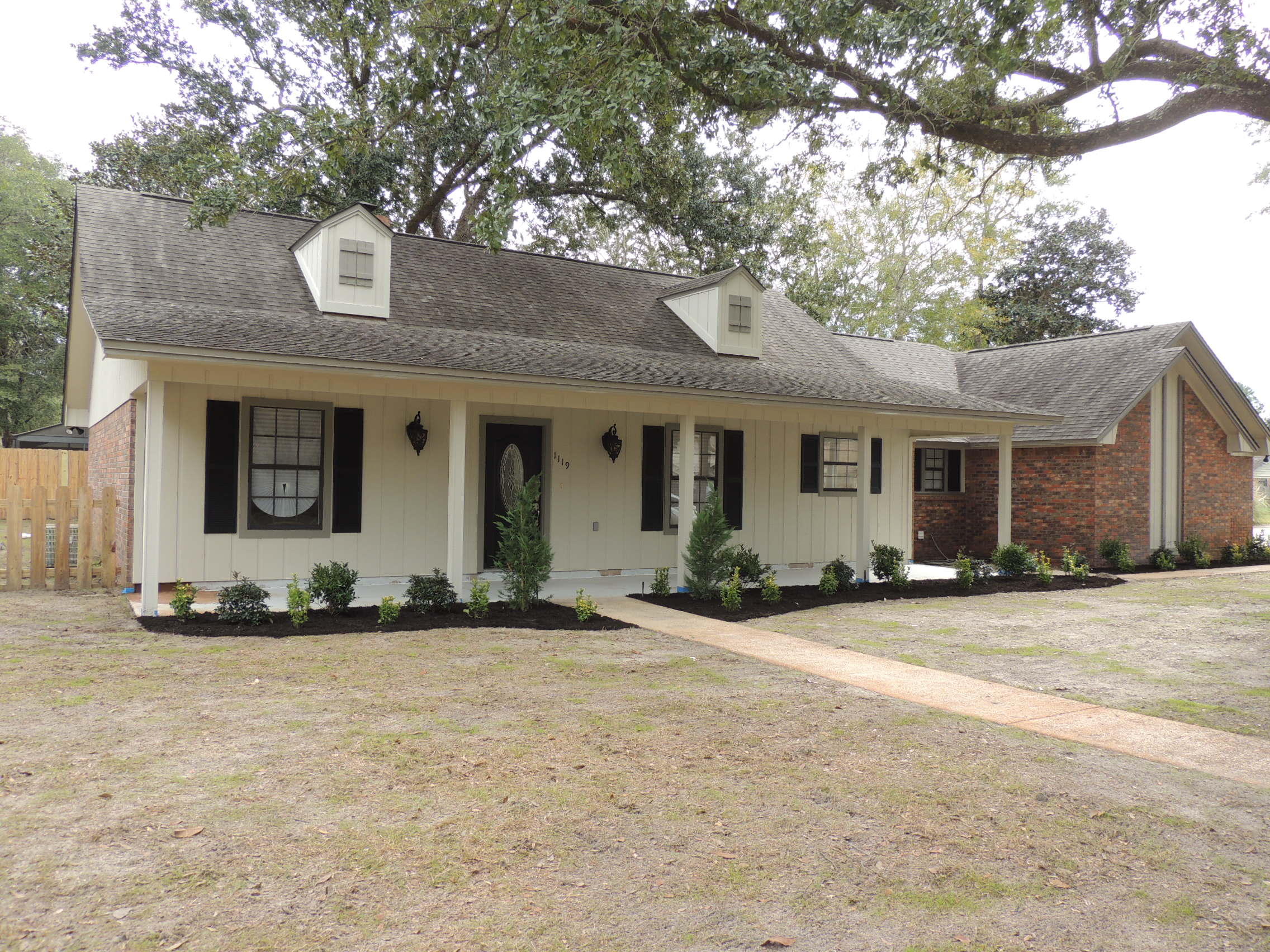 Beautiful home in well established neighborhood with large front porch and oversized 2 car garage on big corner lot. This home features an open floor plan and has been completely updated including brand new kitchen with granite counter tops and beautiful stainless steel appliances. All new flooring and paint throughout the house as well as new paint on the exterior. The bathrooms have been updated with all new granite counter tops, vanities, flooring. This home is truly a must see!