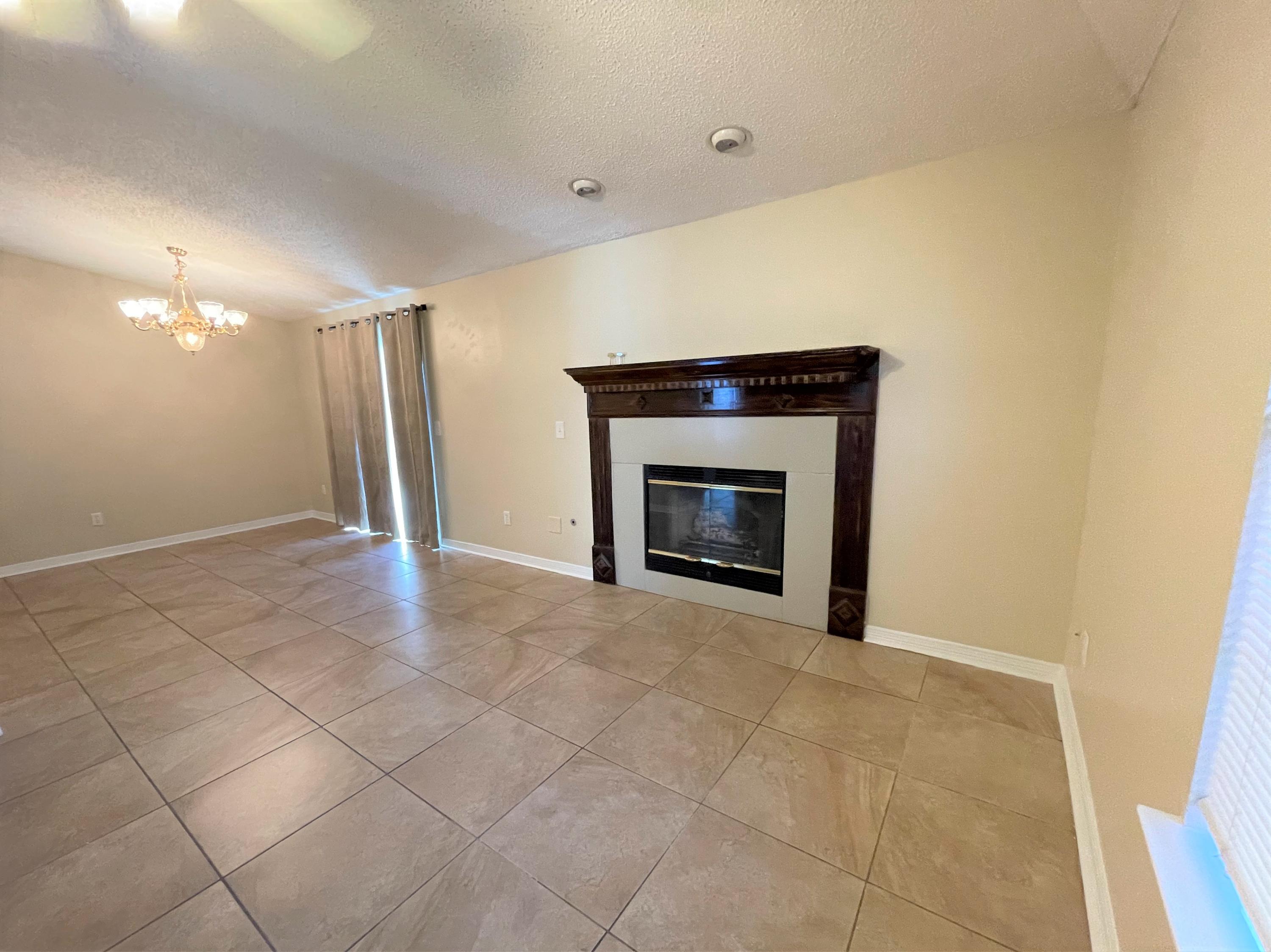PIEDMONT PLACE - Residential Lease