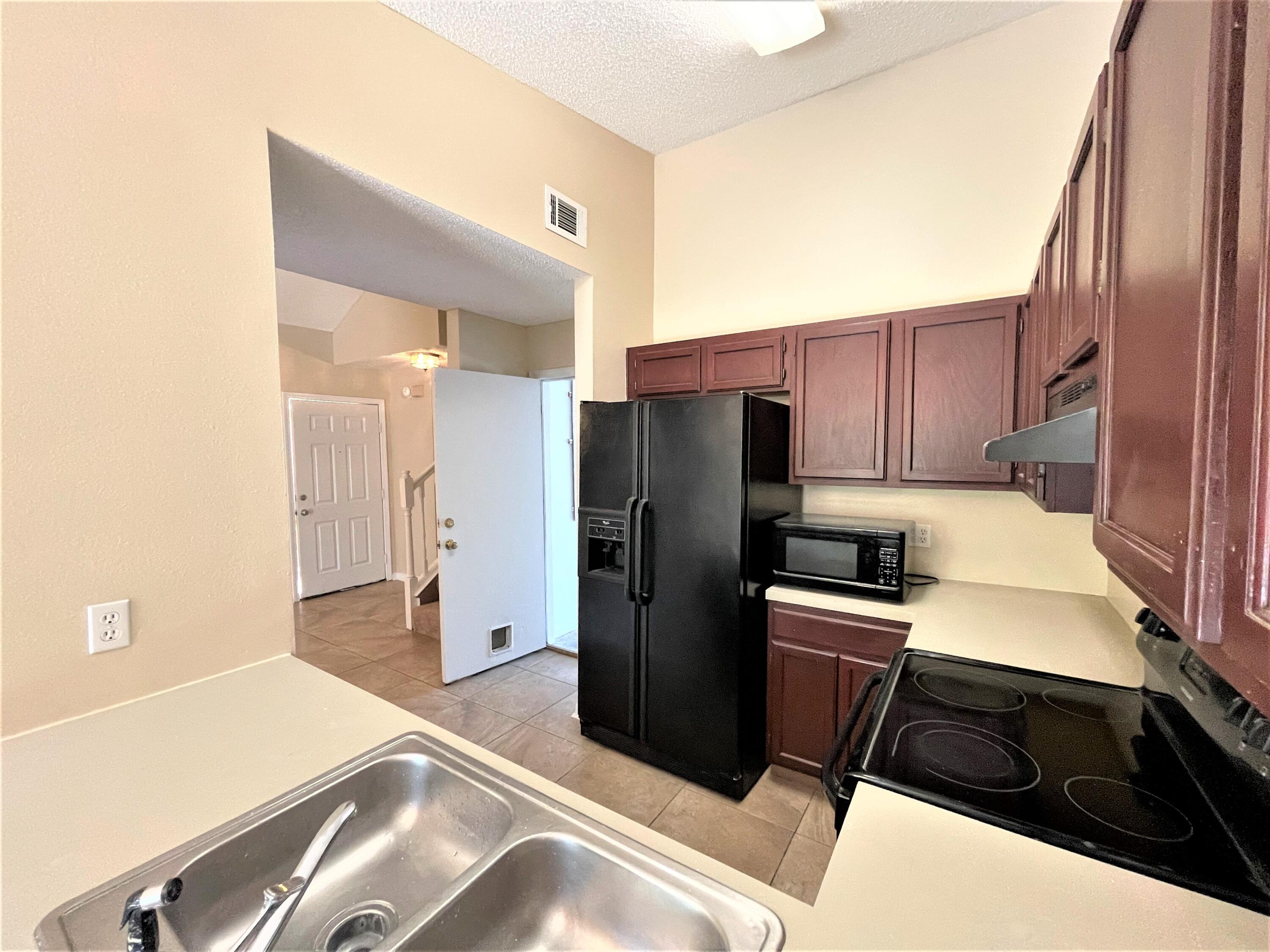 PIEDMONT PLACE - Residential Lease