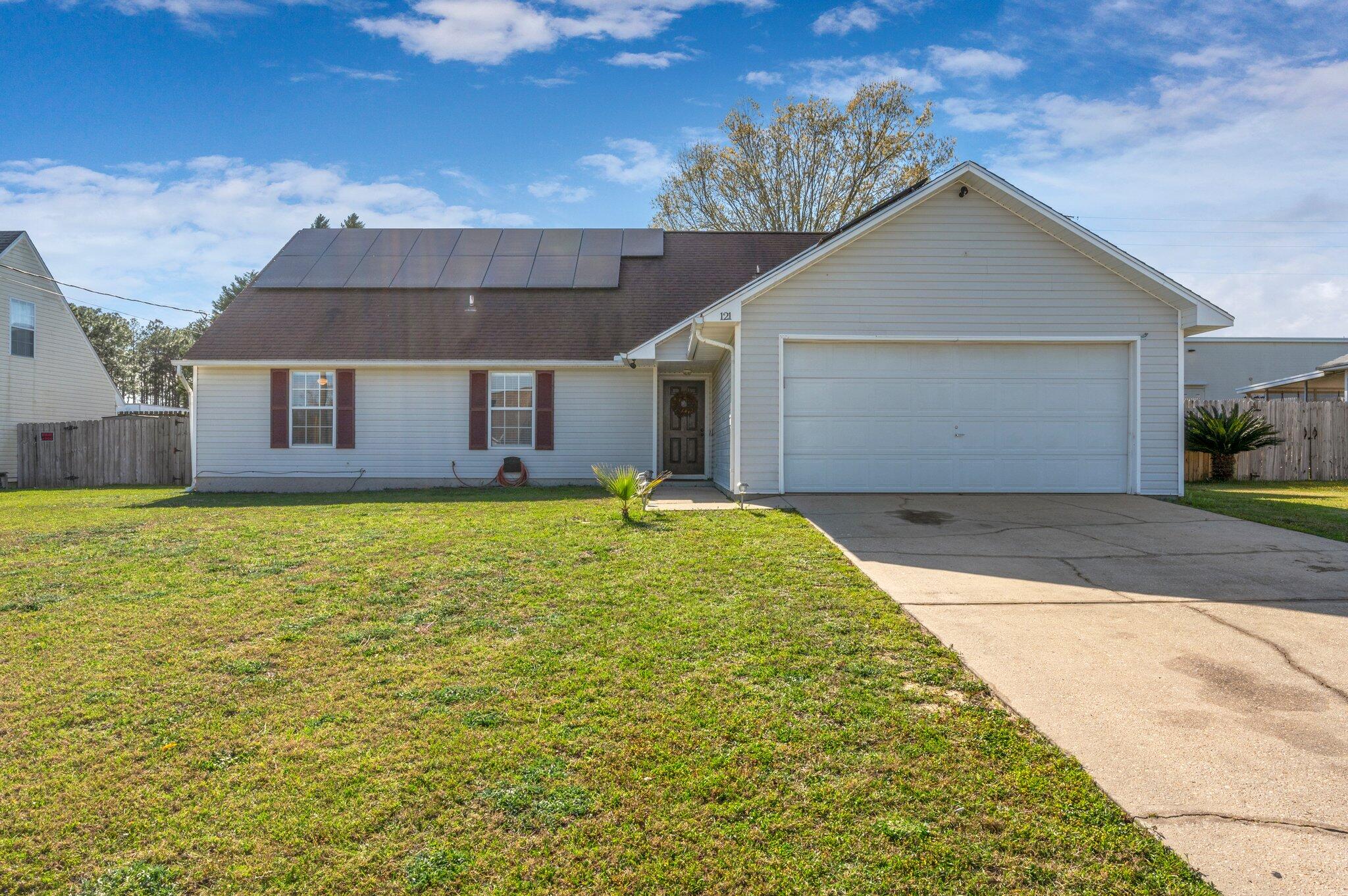 AVAILABLE...April 16, 2026. This 3bd/2bth, renovated home located in Park Place Subdivision is a hidden gem. Bonus Room located in the upstairs loft. Privacy fence, vaulted ceiling in the entry way and a nice patio add to this home!

NO smoking. 600 minimum FICO credit score required in addition to meeting rental criteria. Pets allowed upon approval with a non-refundable pet fee and with a Petscreening.com report.

All applicants are required to complete an application on https://onefamilypropertyservices.petscreening.com/ regardless of if they own a pet or not. Applicants with an ESA are also required to complete the application.
 ** Fees Required once an application is approved include, but may not be limited to: Security Deposit, Non-Refundable Fees (cleaning and rekey), $20 Certified Mail Fee, and Pet Fees (when applicable).
**Please note, only one pet profile per pet is required.
$25 Pet Rent per pet over 50lbs will be added, if applicable.