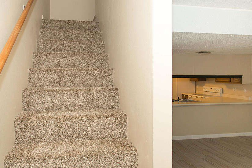 VIKING MANOR PH 1 - Residential Lease