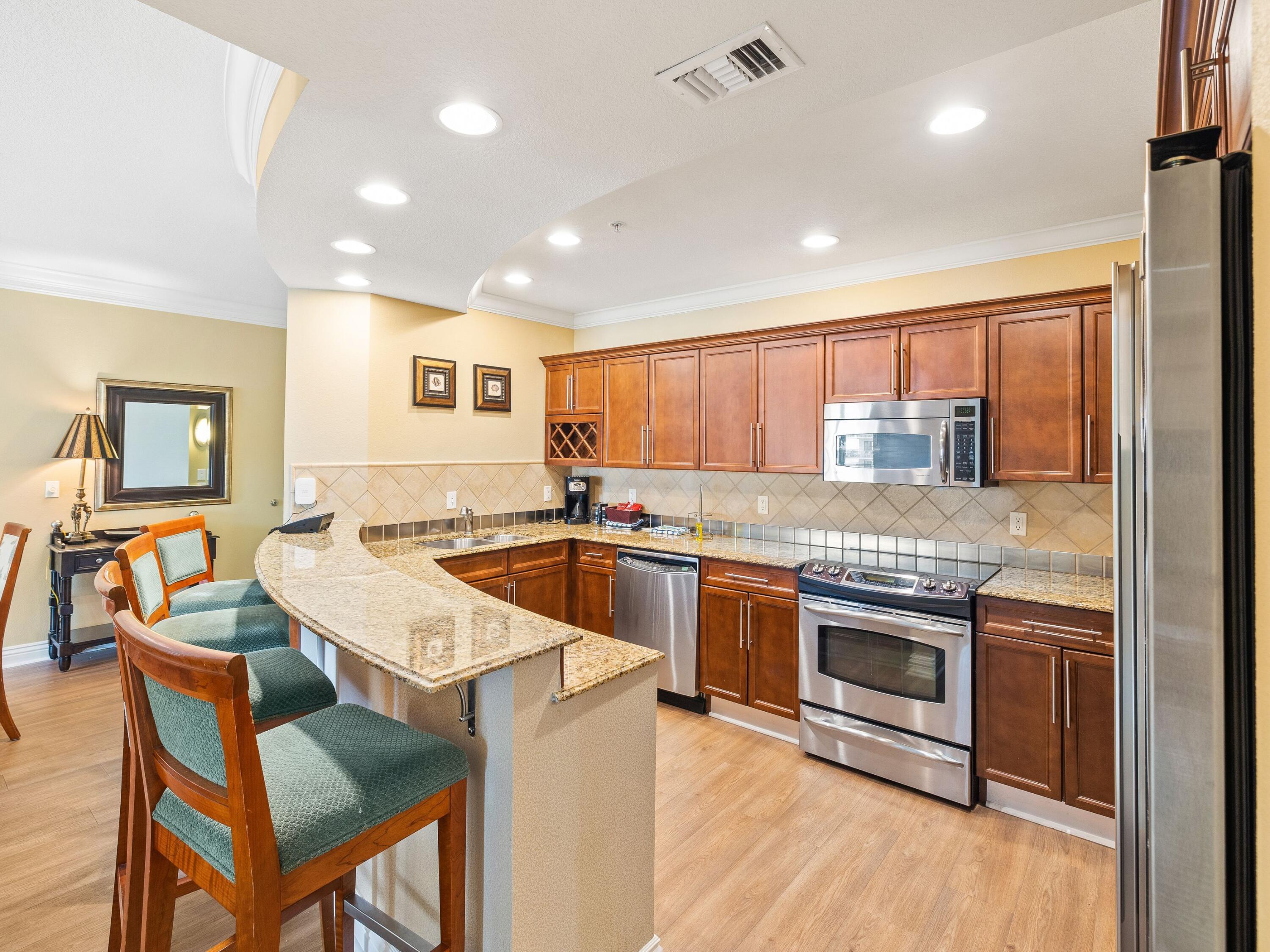 EMERALD GRANDE - Residential