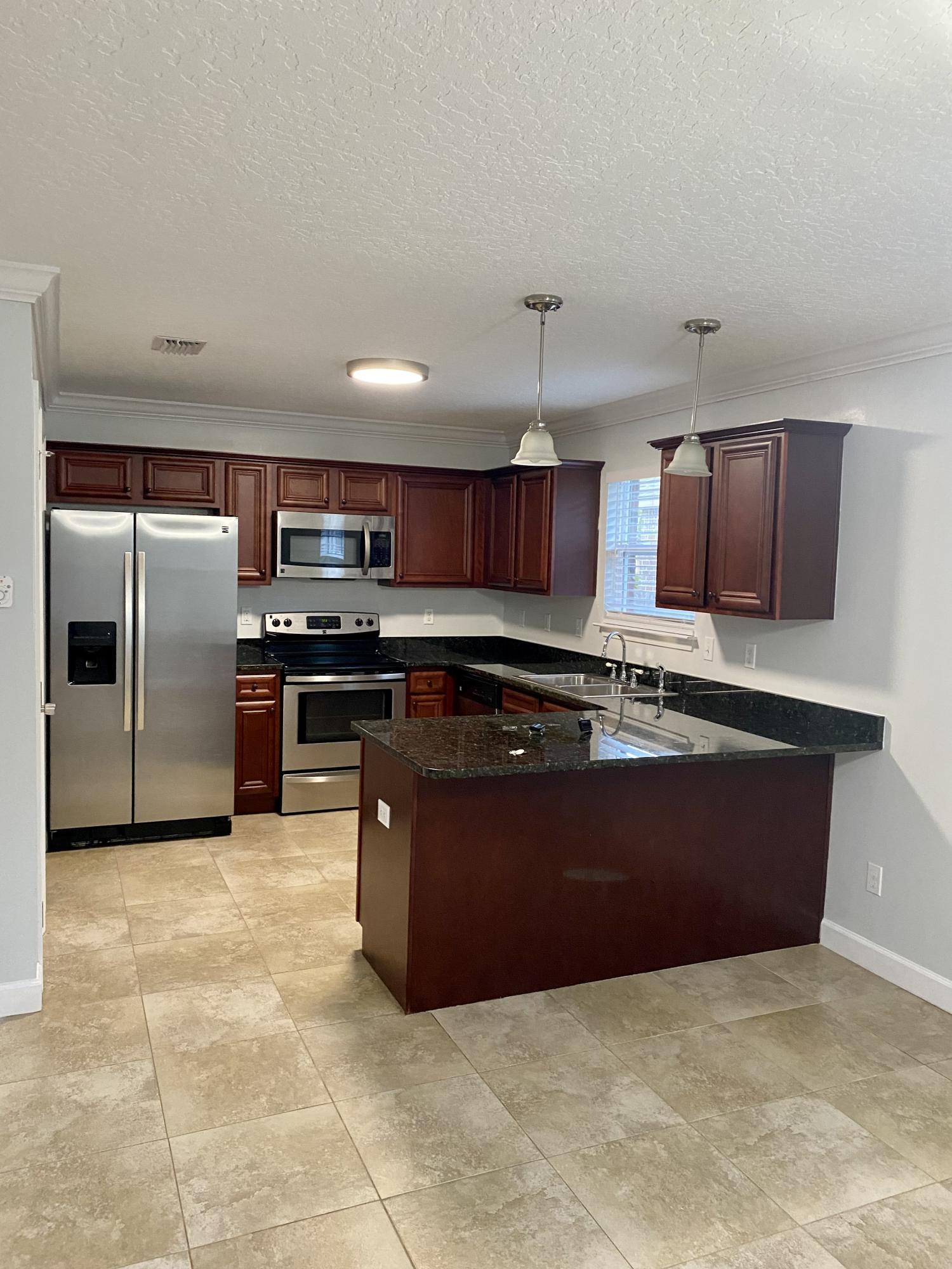 SHANGRILA - Residential Lease