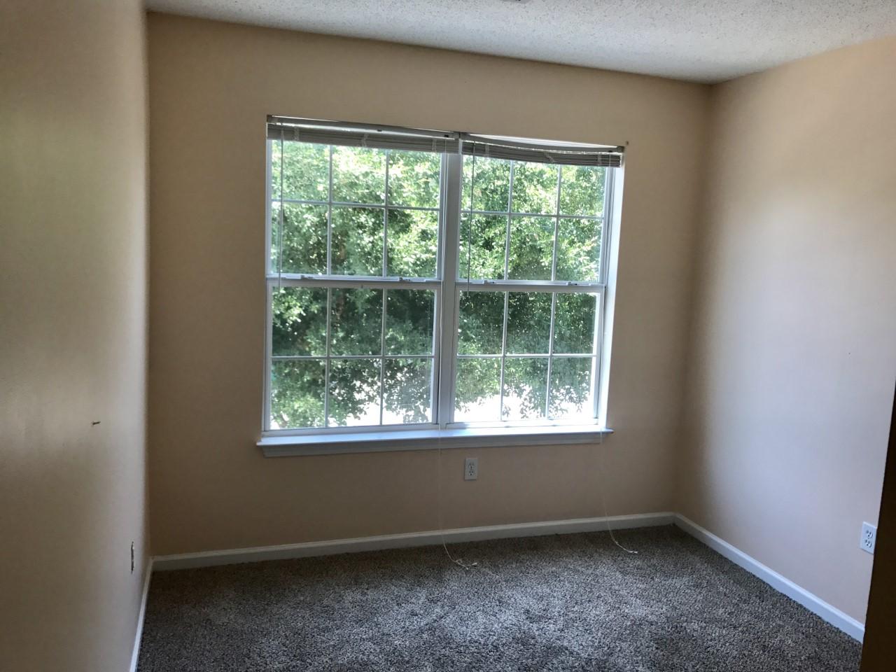 ROLLING PINES - Residential Lease