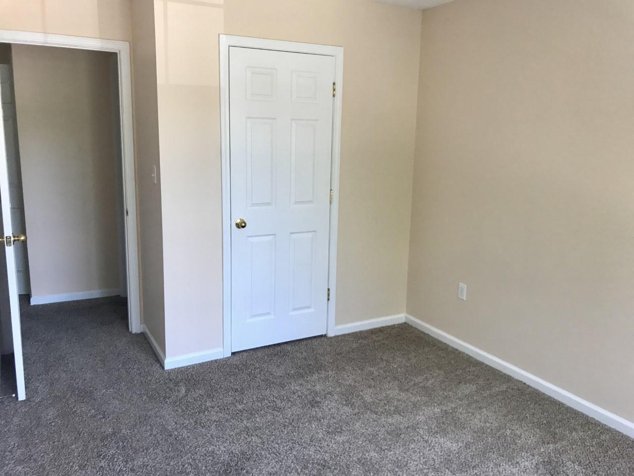 ROLLING PINES - Residential Lease