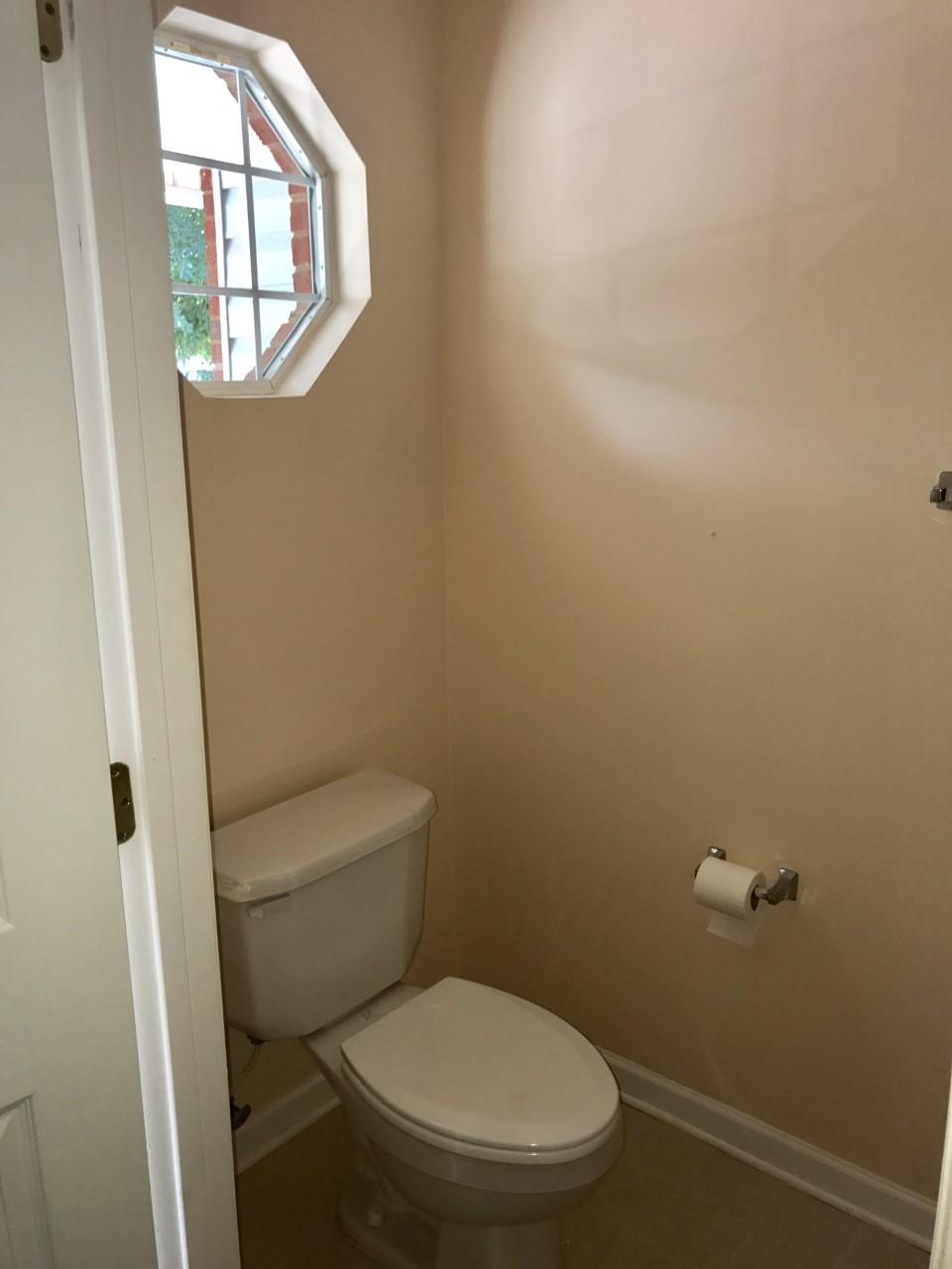 ROLLING PINES - Residential Lease