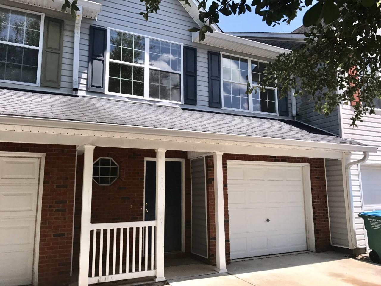 Now Available! Spacious 3BR/2.5BA Townhome With Approx. 1356sqft. Is Conveniently Located In Rolling Pines Townhomes Just North Of Hwy 10 In Crestview. Immediate Occupancy Is Available. Call Today For More Details!