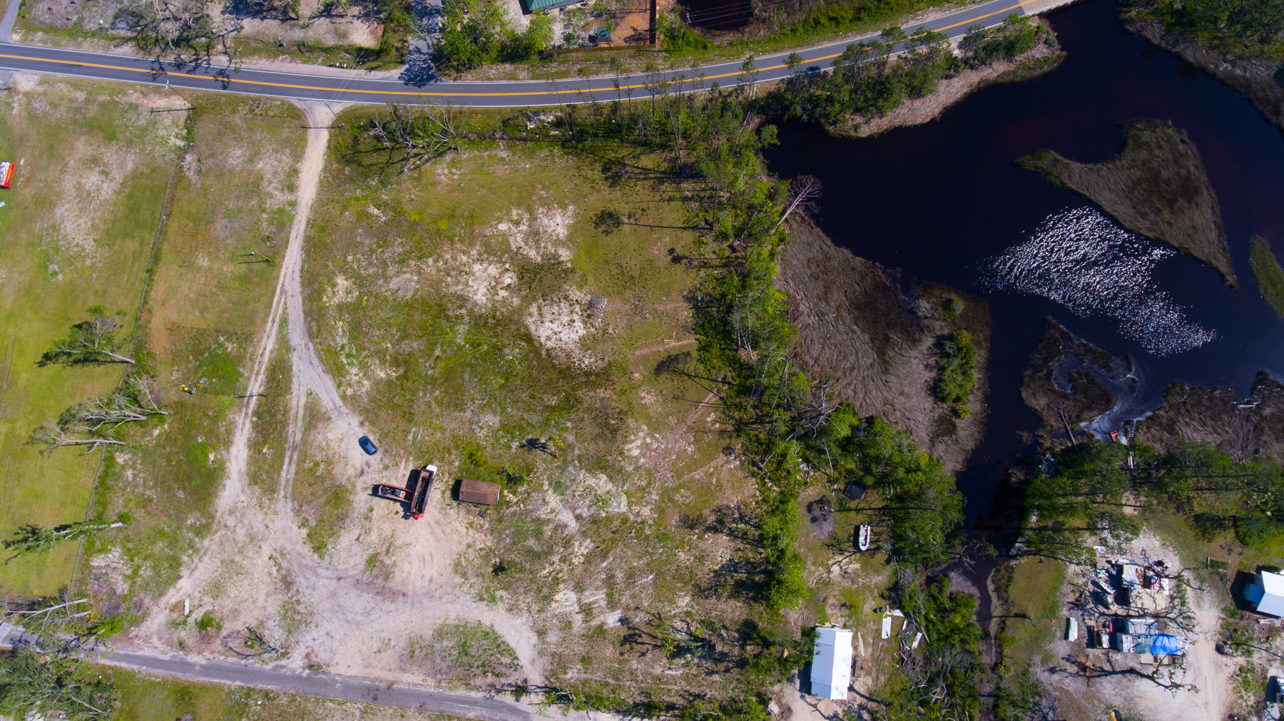 NO RECORDED PROJECT - Land