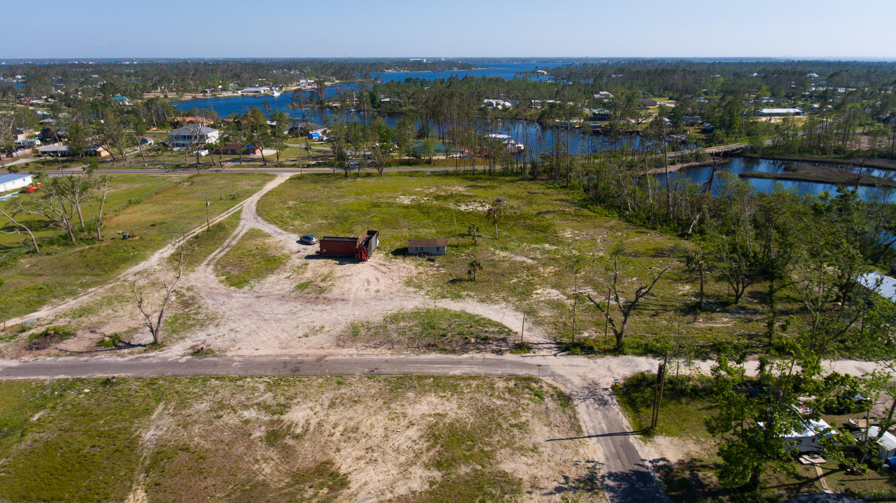NO RECORDED PROJECT - Land