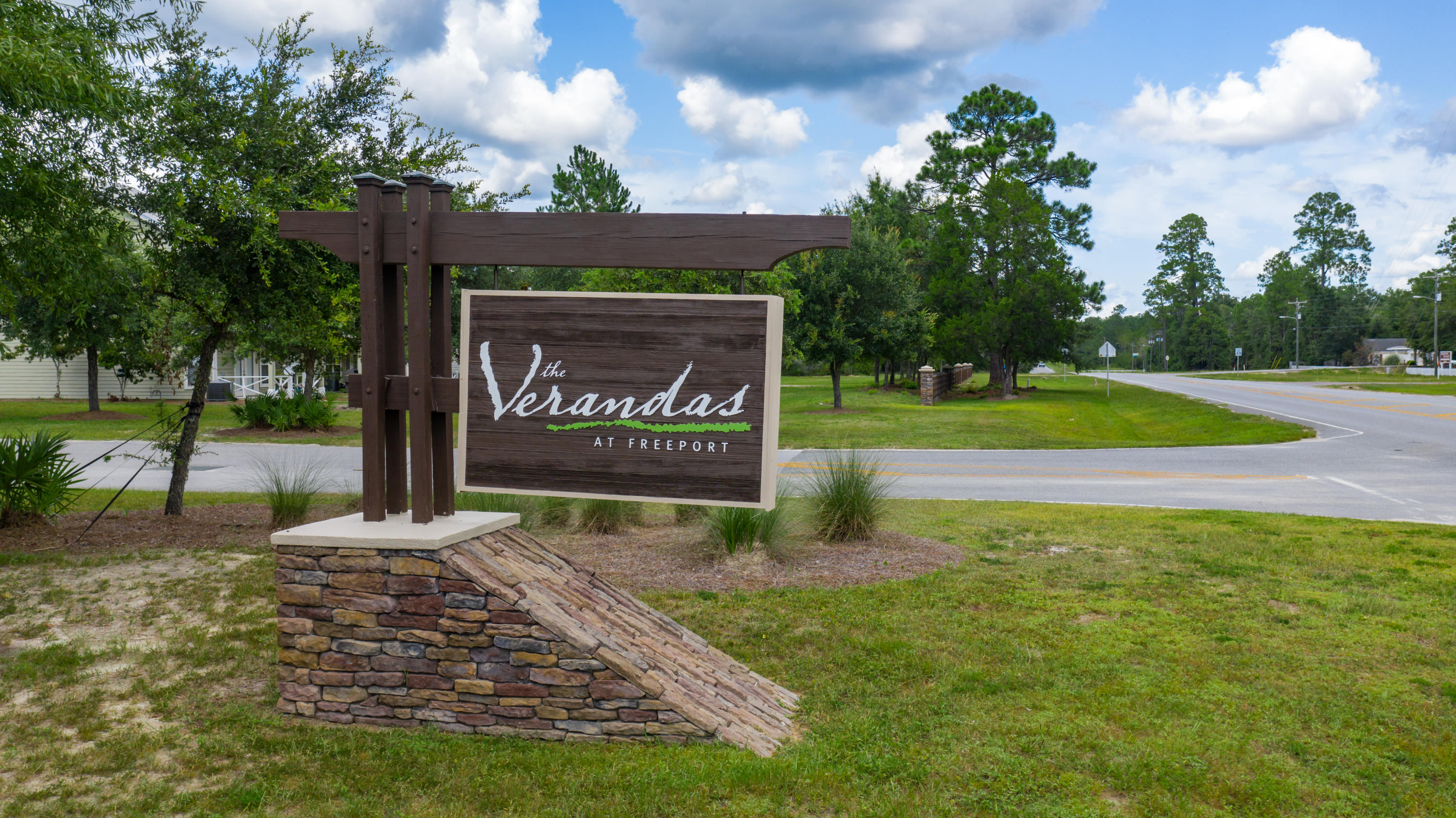 VERANDAS AT FREEPORT - Residential Lease