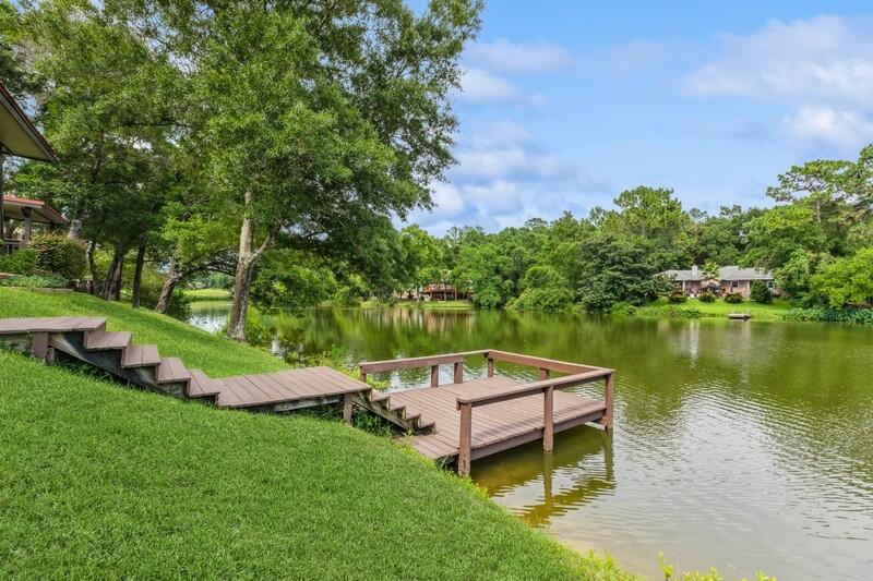 LAKE WAY VILLAS 1 - Residential