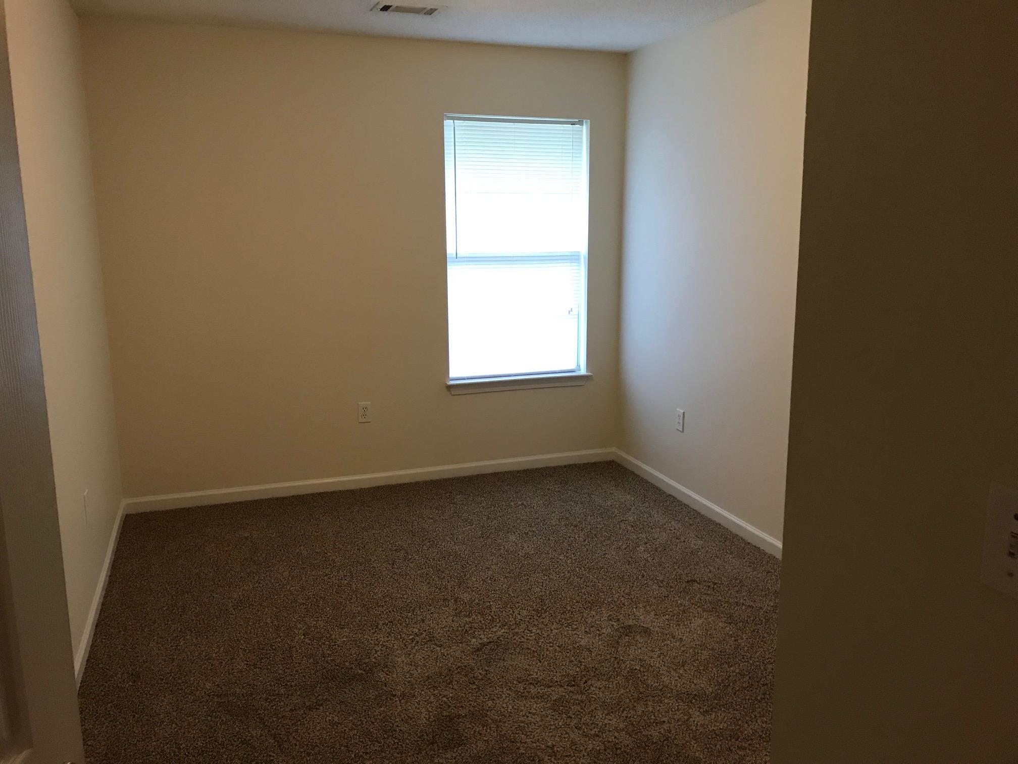 ROLLING PINES - Residential Lease