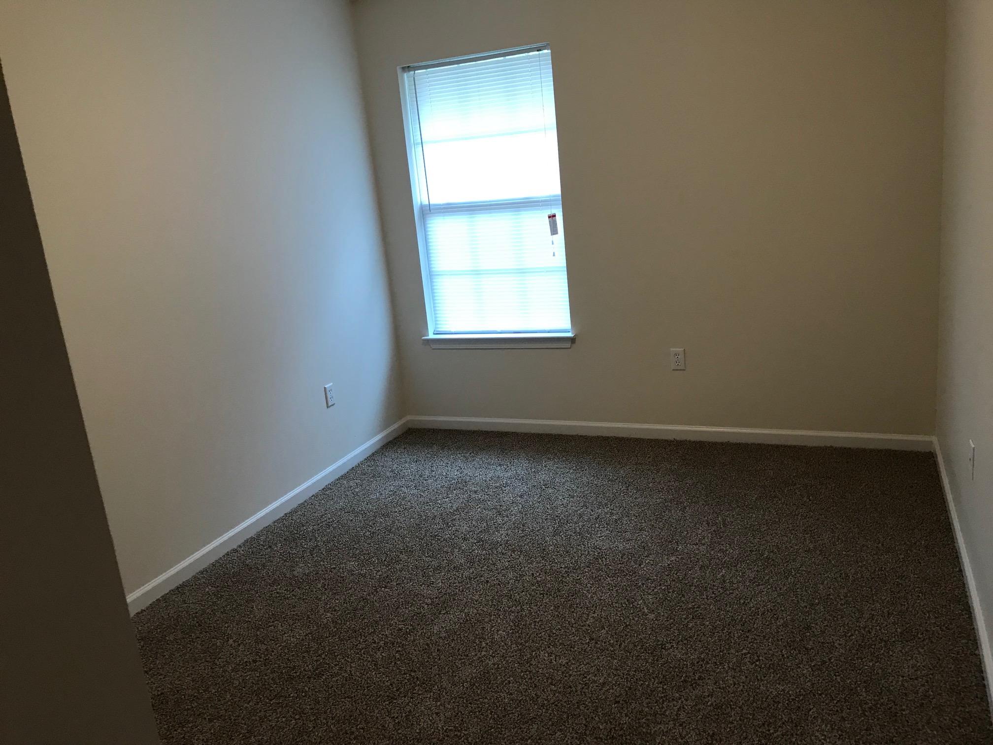 ROLLING PINES - Residential Lease