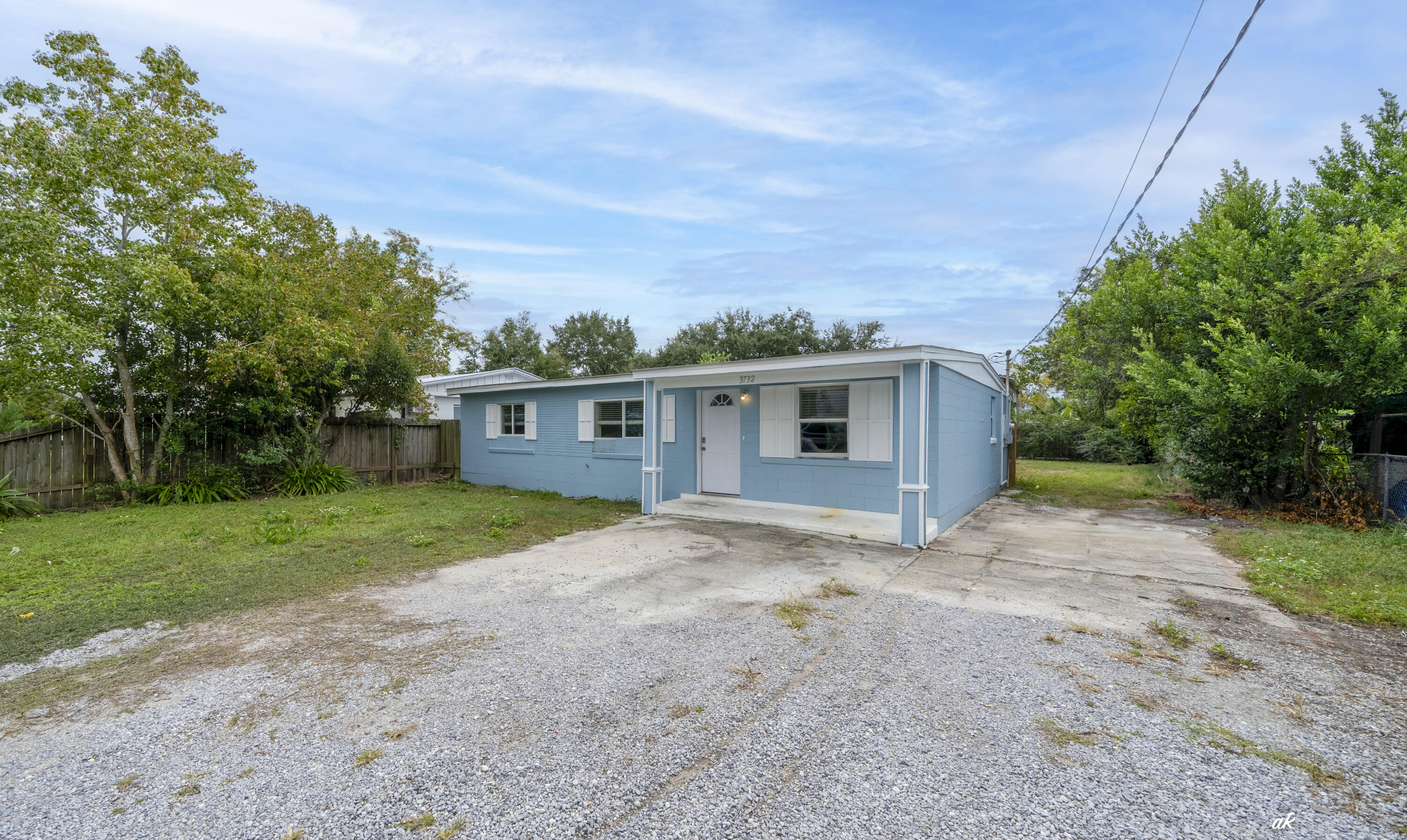 NO RECORDED SUBDIVISION - Residential