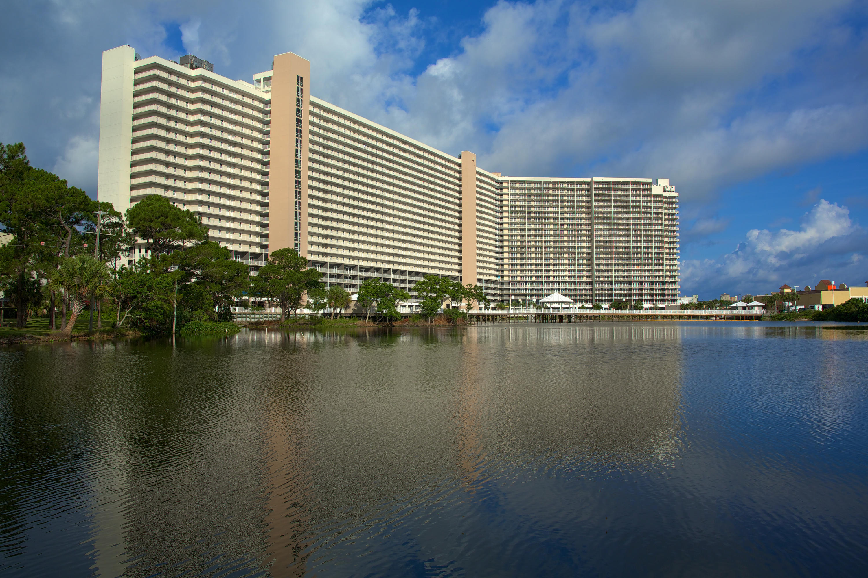 Laketown Wharf - Residential