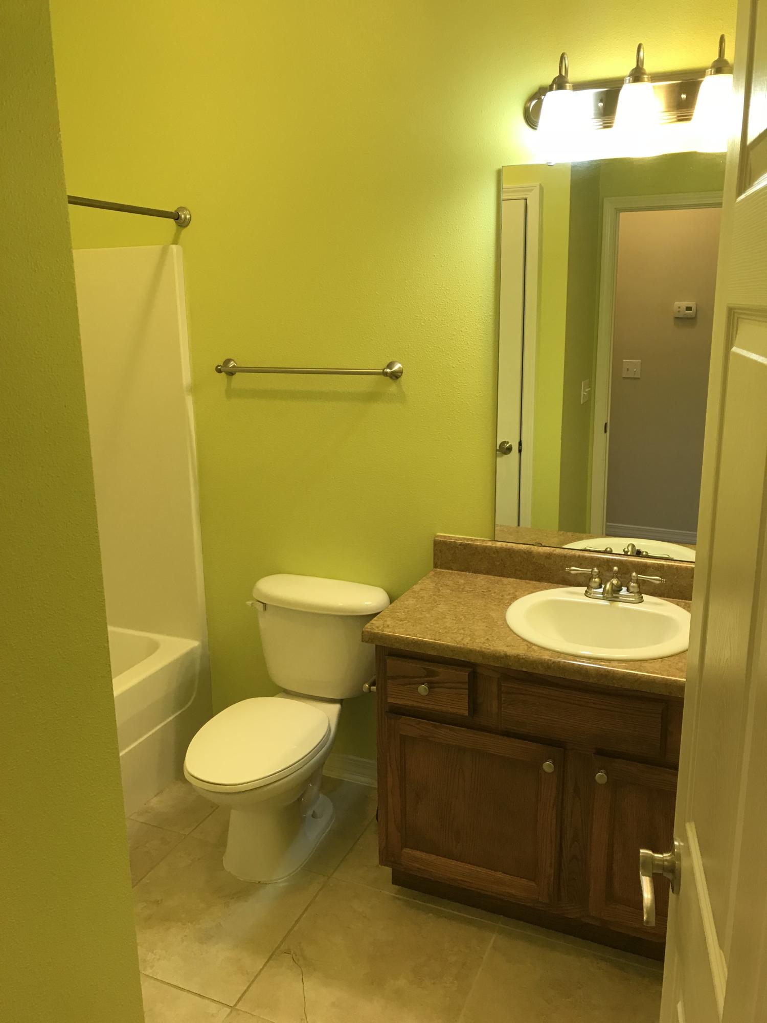 HERITAGE MANOR - Residential Lease