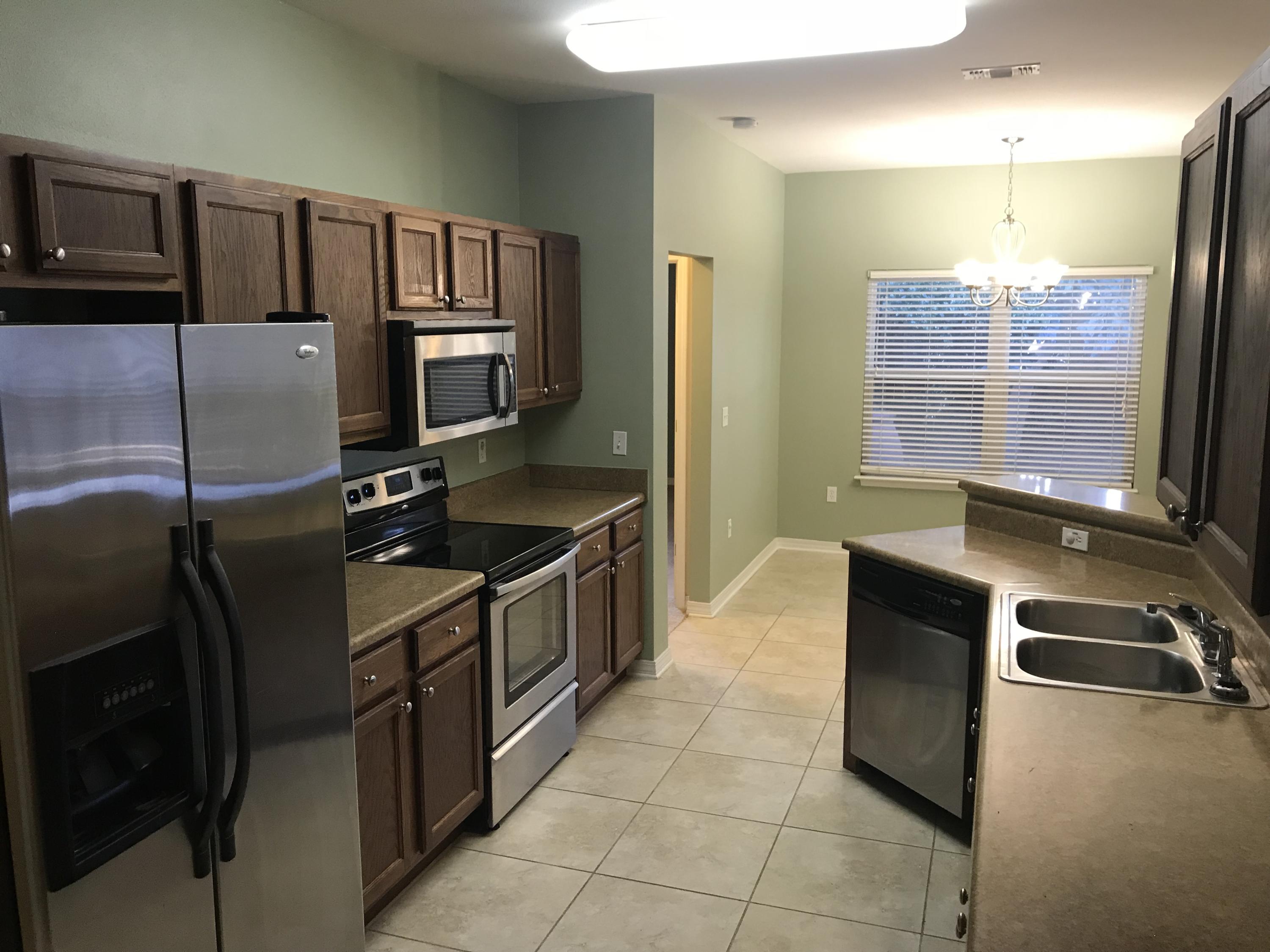 HERITAGE MANOR - Residential Lease