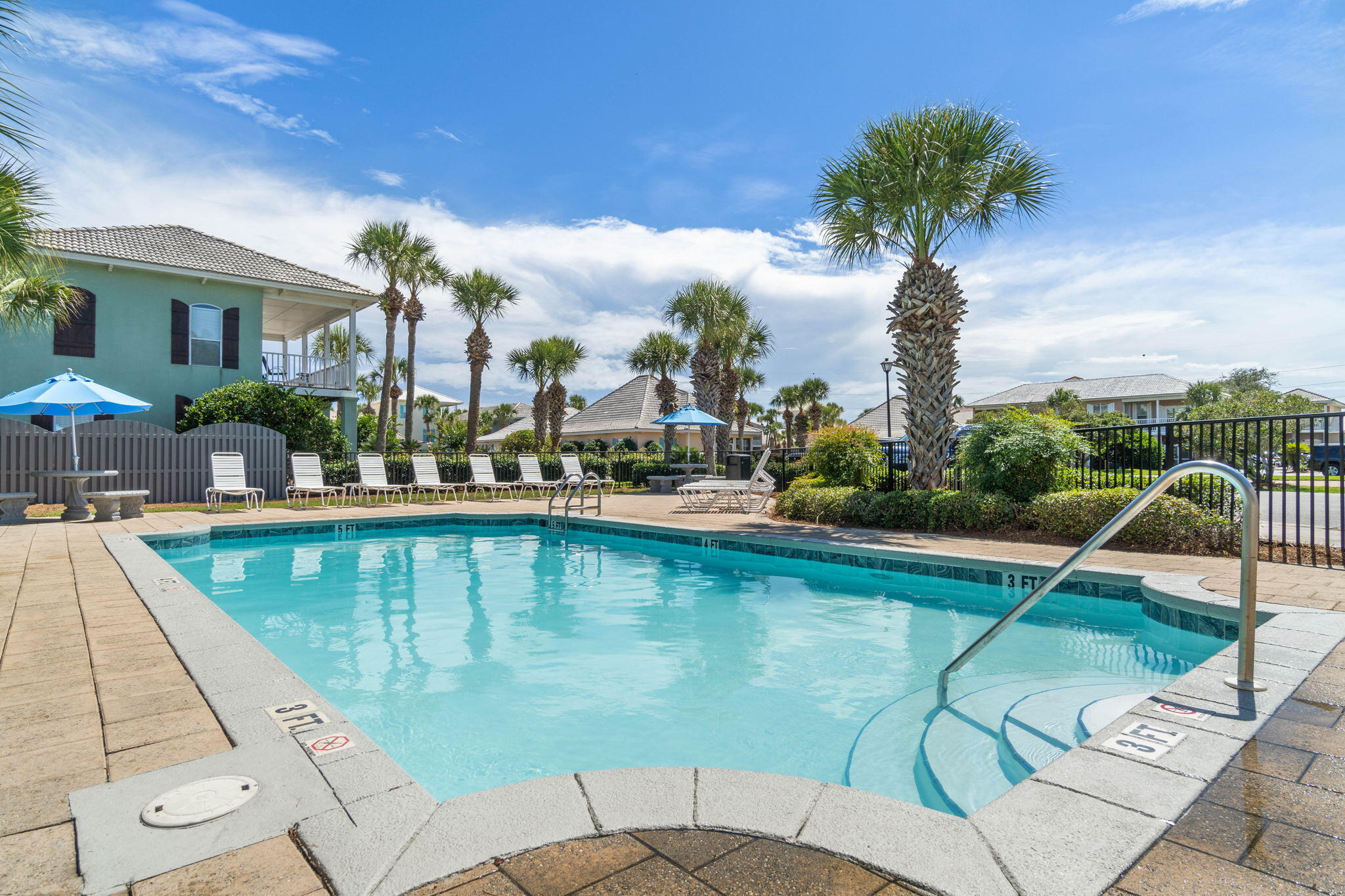 EMERALD SHORES OF WALTON - Residential