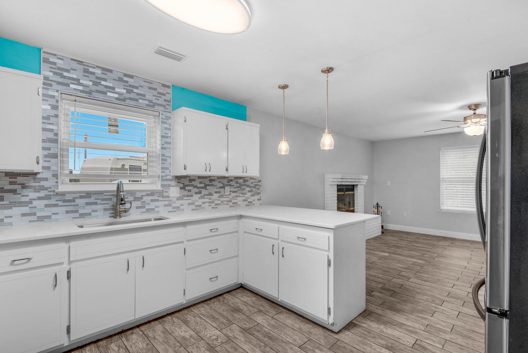 TIMBERLAKE ESTATES - Residential Lease