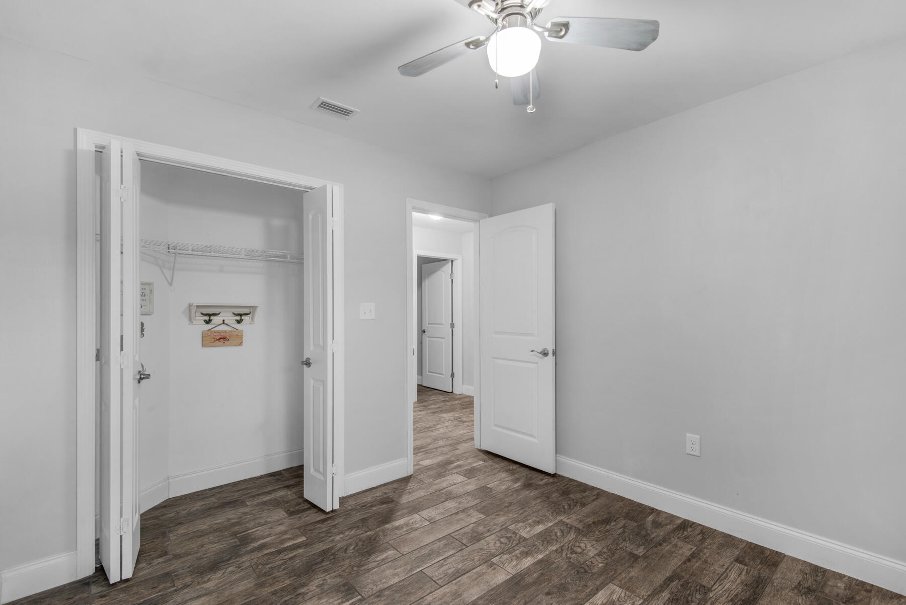 TIMBERLAKE ESTATES - Residential Lease