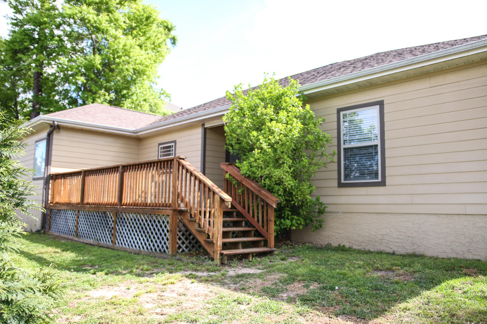 DUGGAN POND ESTATES - Residential Lease