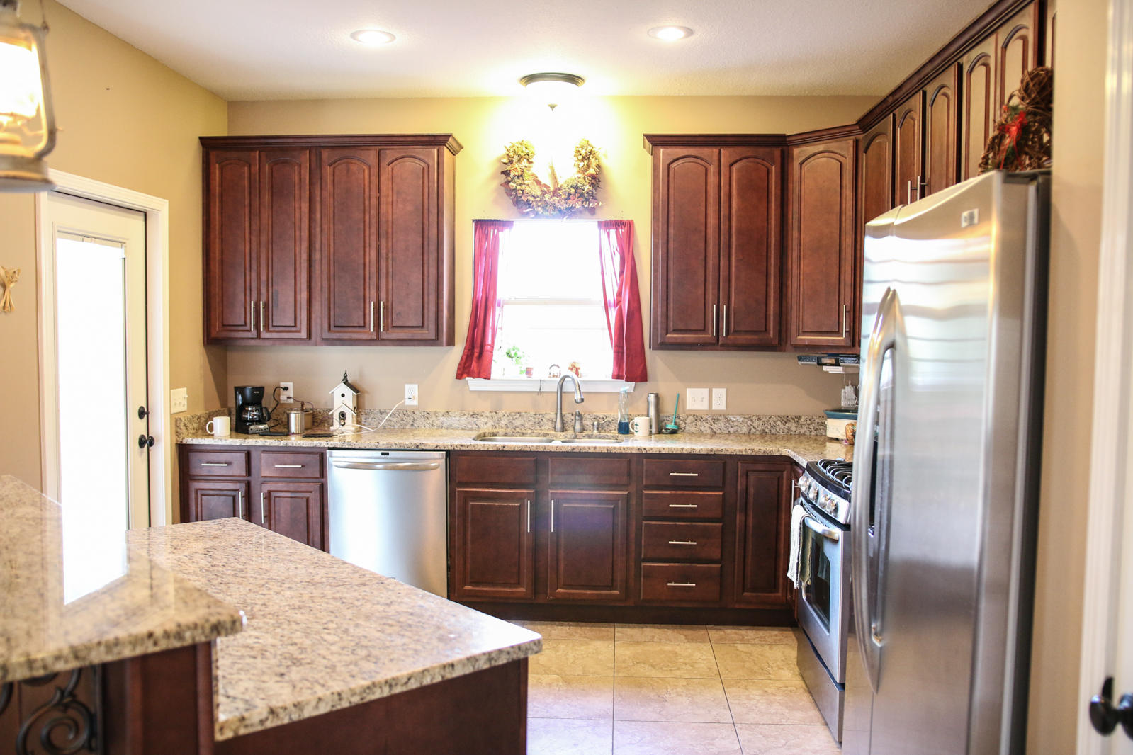 DUGGAN POND ESTATES - Residential Lease