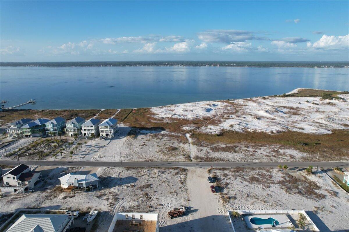 LOT 1 BLK 43 NAVARRE BEACH RESSEC 1 OR 3767 PG 1976 ESC CNTY - Land