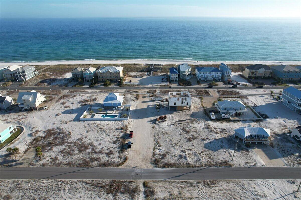 LOT 1 BLK 43 NAVARRE BEACH RESSEC 1 OR 3767 PG 1976 ESC CNTY - Land