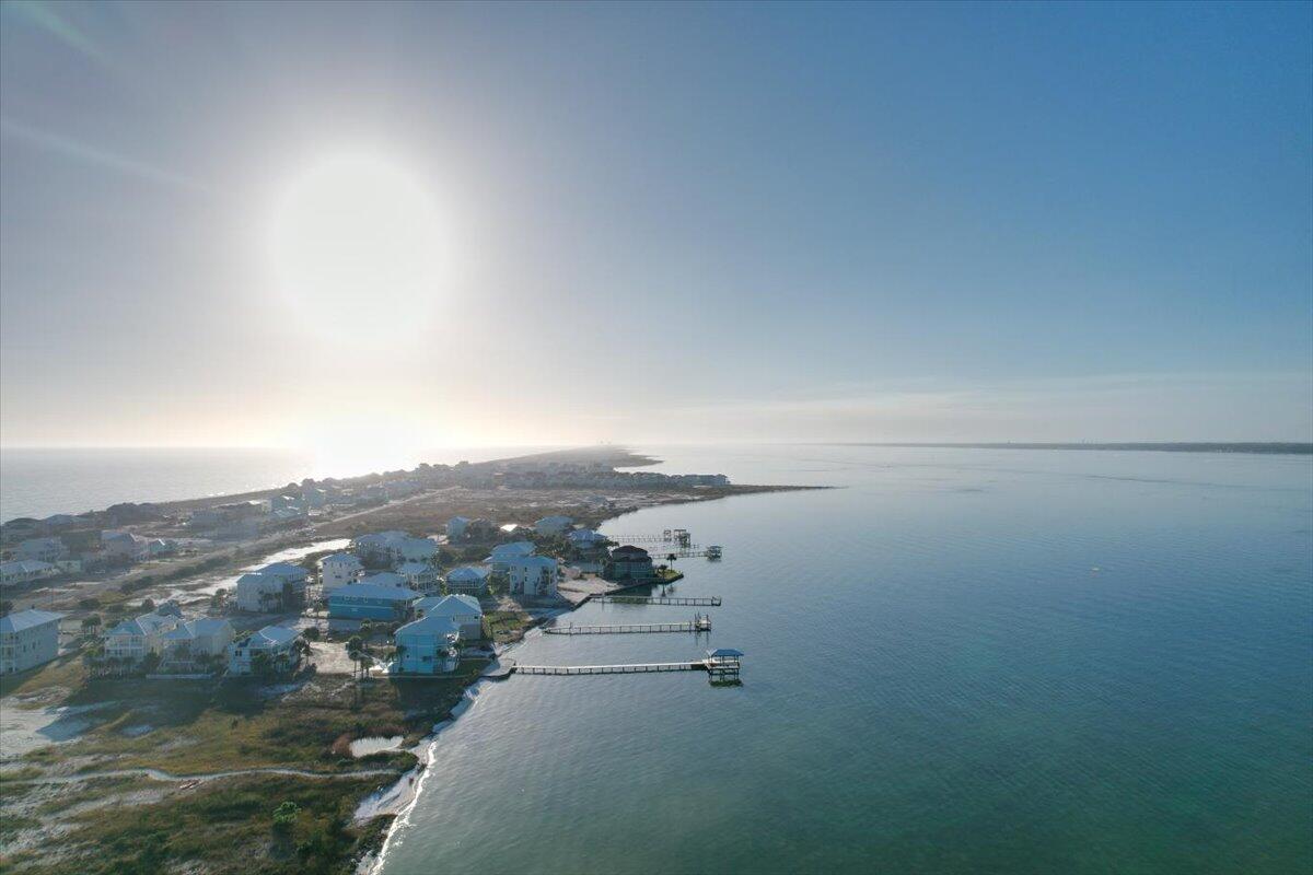 LOT 1 BLK 43 NAVARRE BEACH RESSEC 1 OR 3767 PG 1976 ESC CNTY - Land