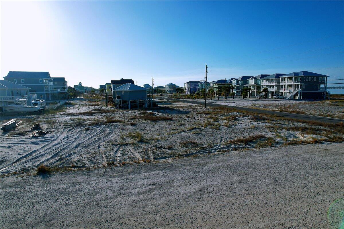 LOT 1 BLK 43 NAVARRE BEACH RESSEC 1 OR 3767 PG 1976 ESC CNTY - Land
