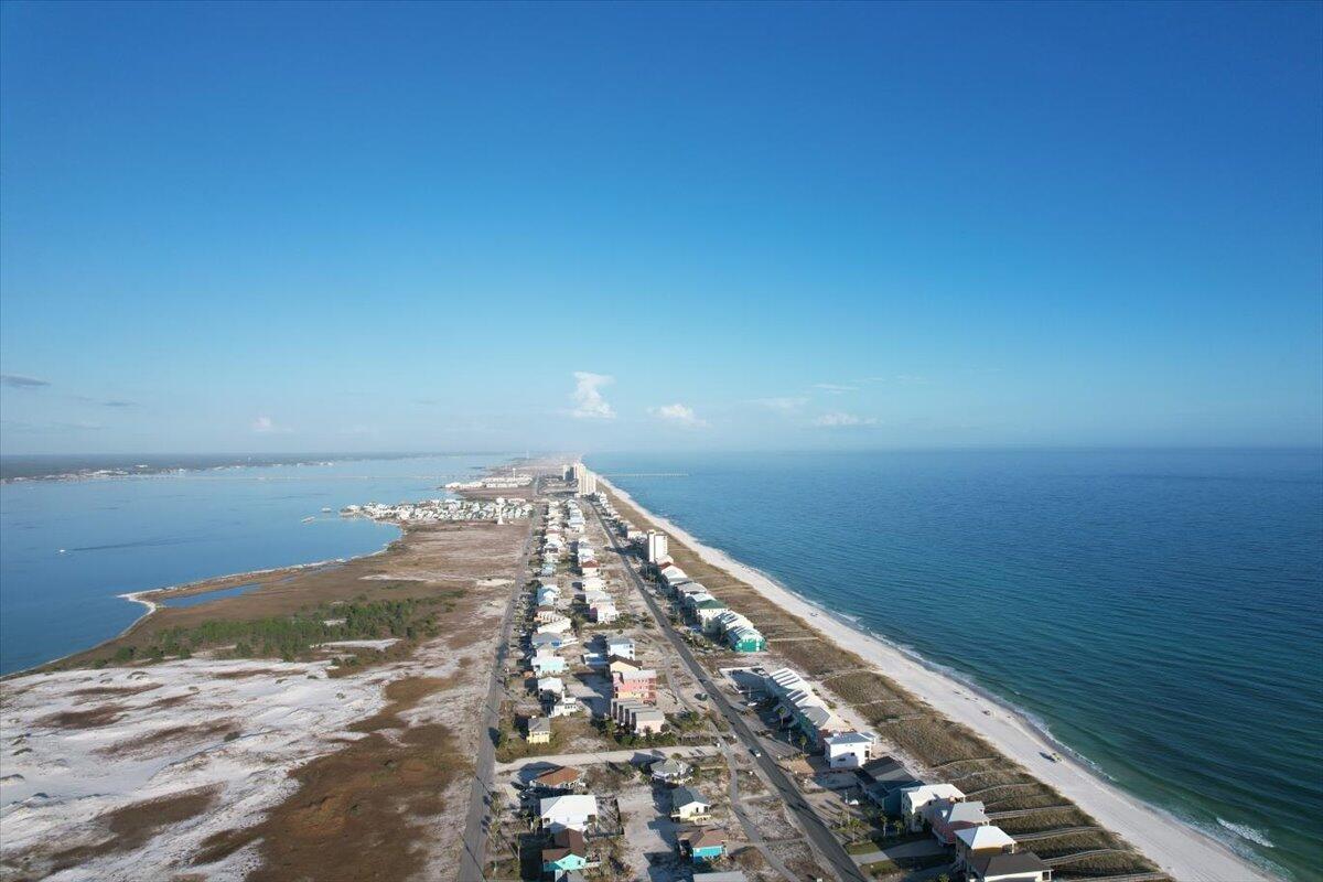 LOT 1 BLK 43 NAVARRE BEACH RESSEC 1 OR 3767 PG 1976 ESC CNTY - Land