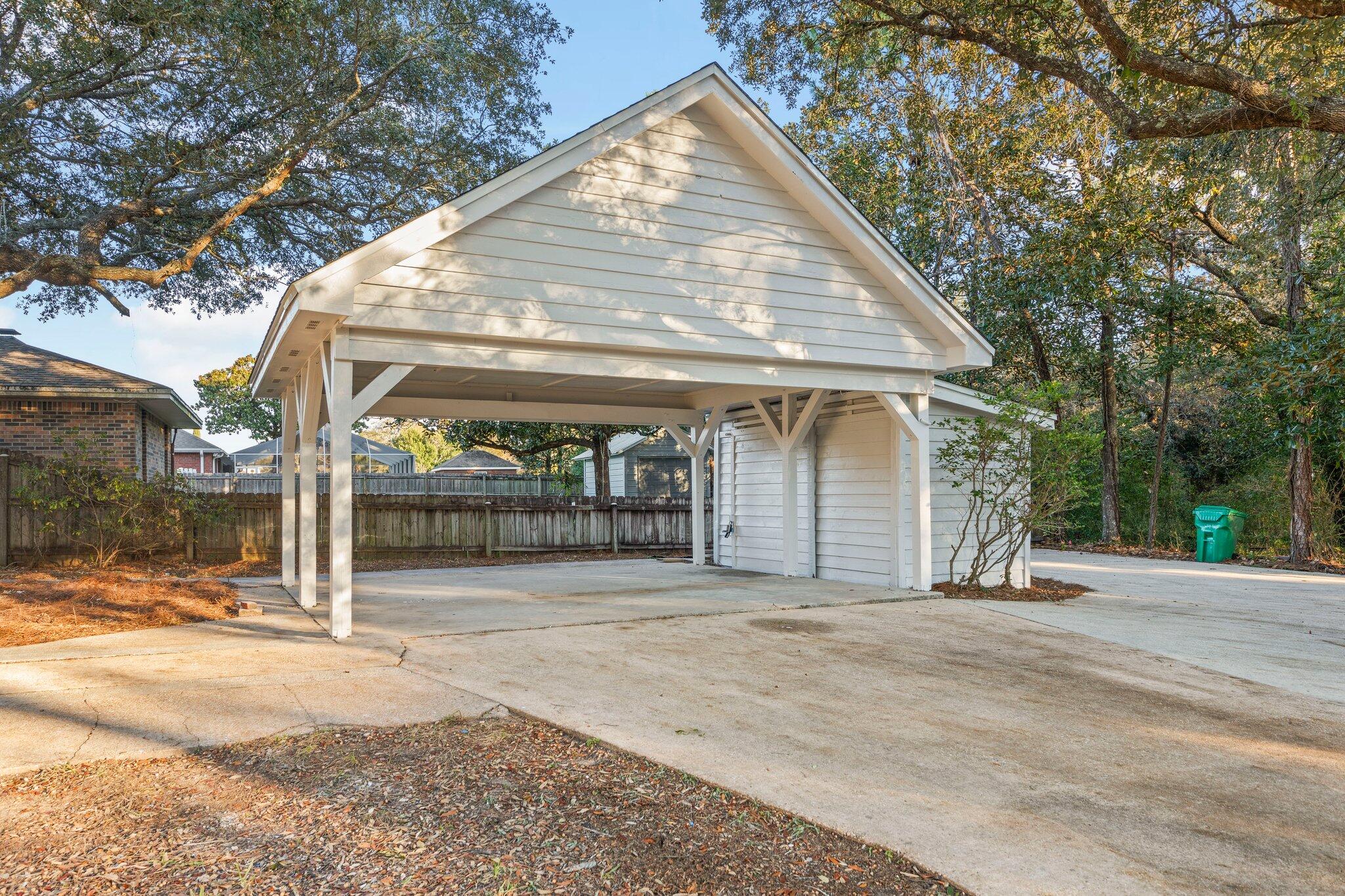 BAYOU POQUITO ETC (232201.00) - Residential