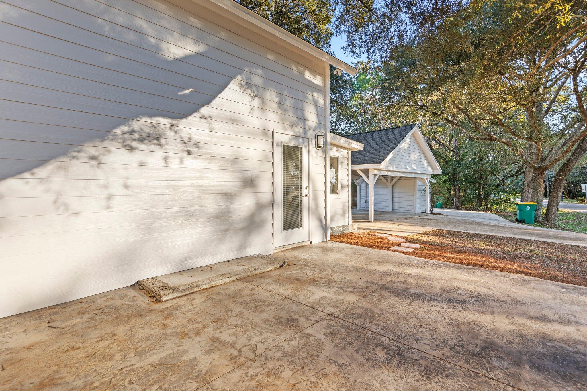 BAYOU POQUITO ETC (232201.00) - Residential