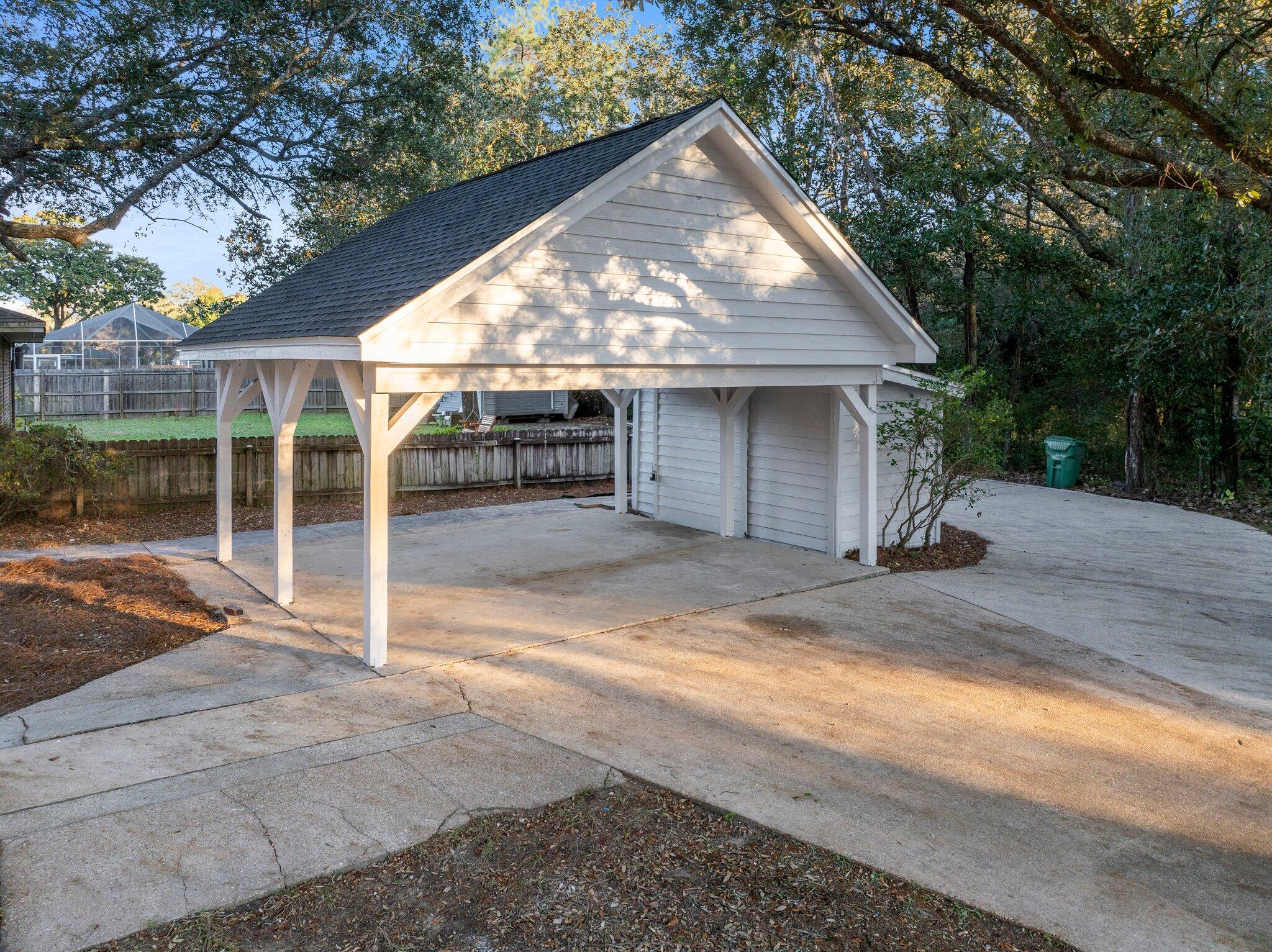 BAYOU POQUITO ETC (232201.00) - Residential