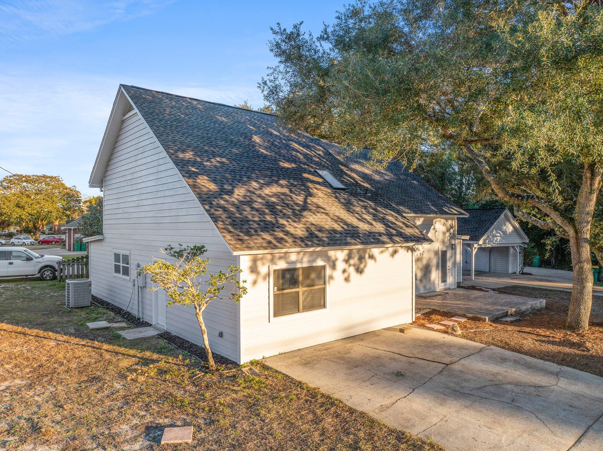 BAYOU POQUITO ETC (232201.00) - Residential