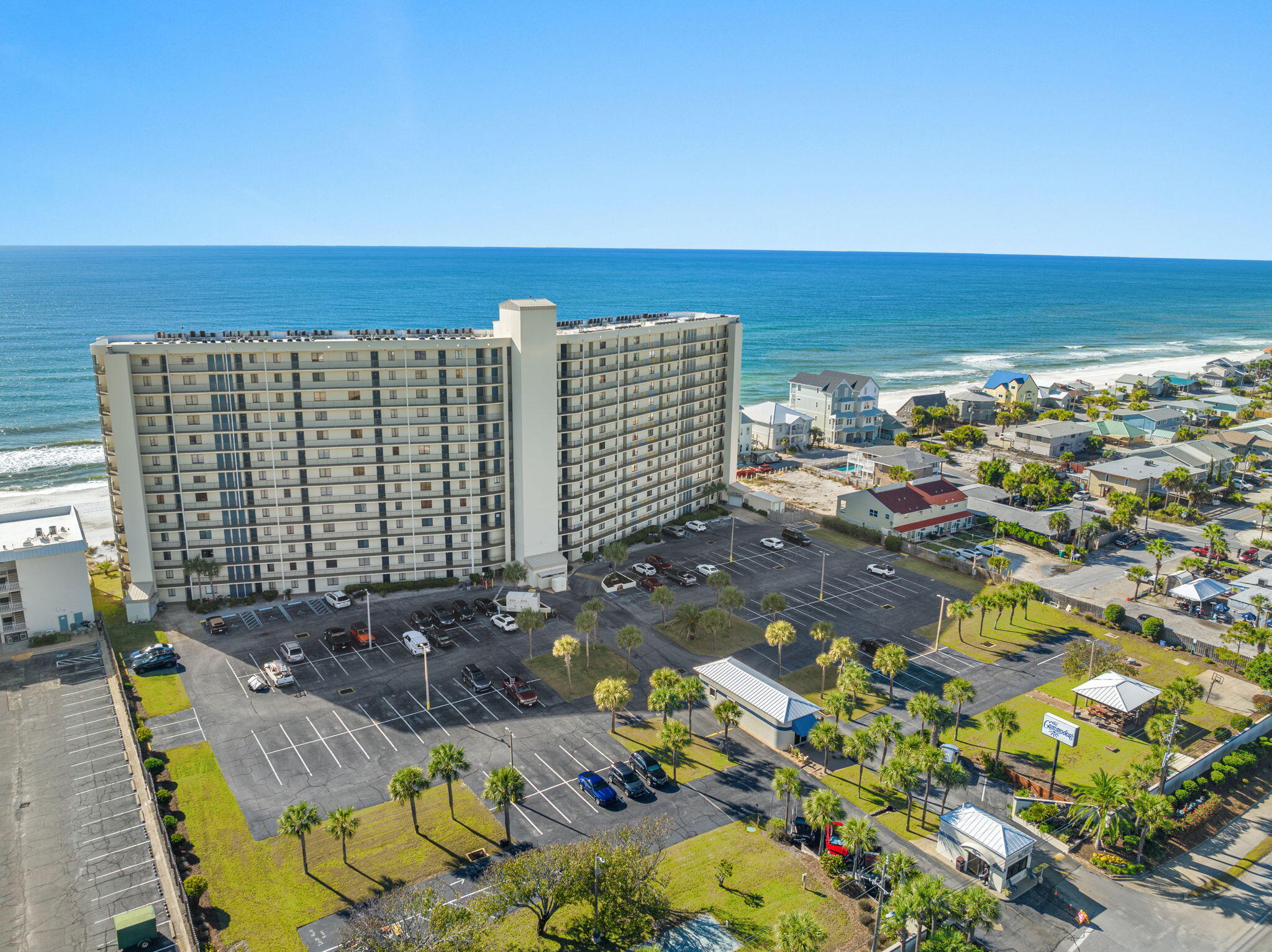 THE COMMODORE - Residential