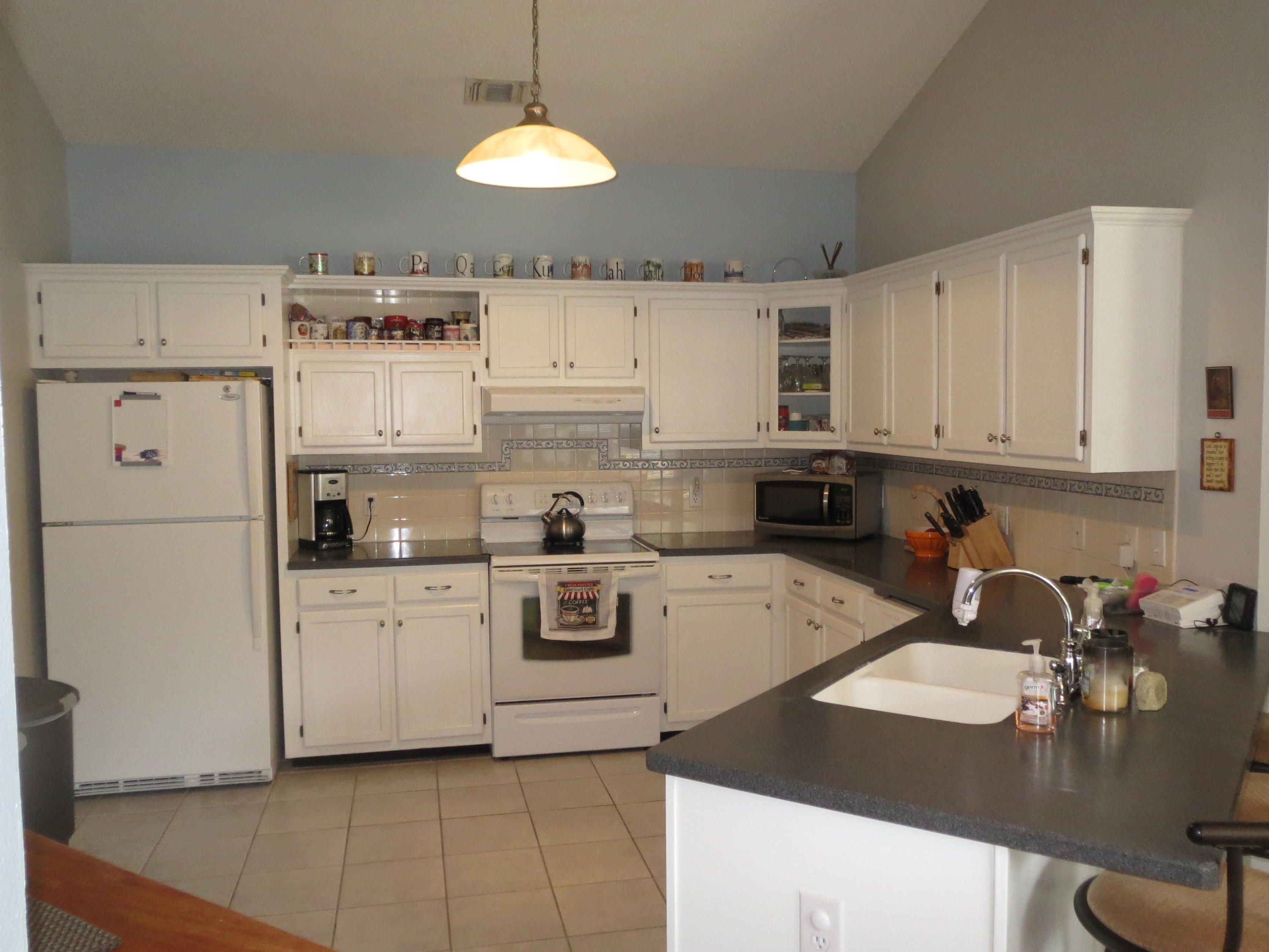 HOLLEY BY THE SEA - Residential