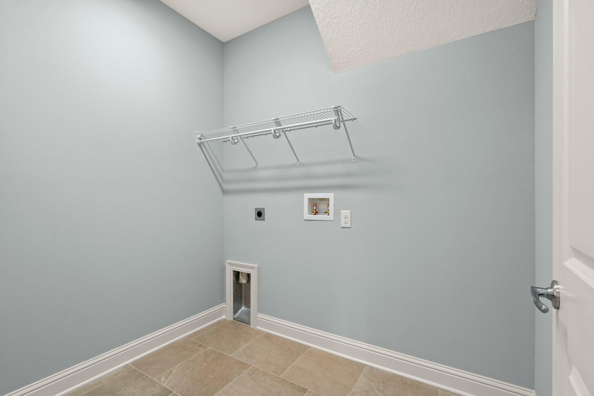 LAUREL OAKS S/D - Residential Lease
