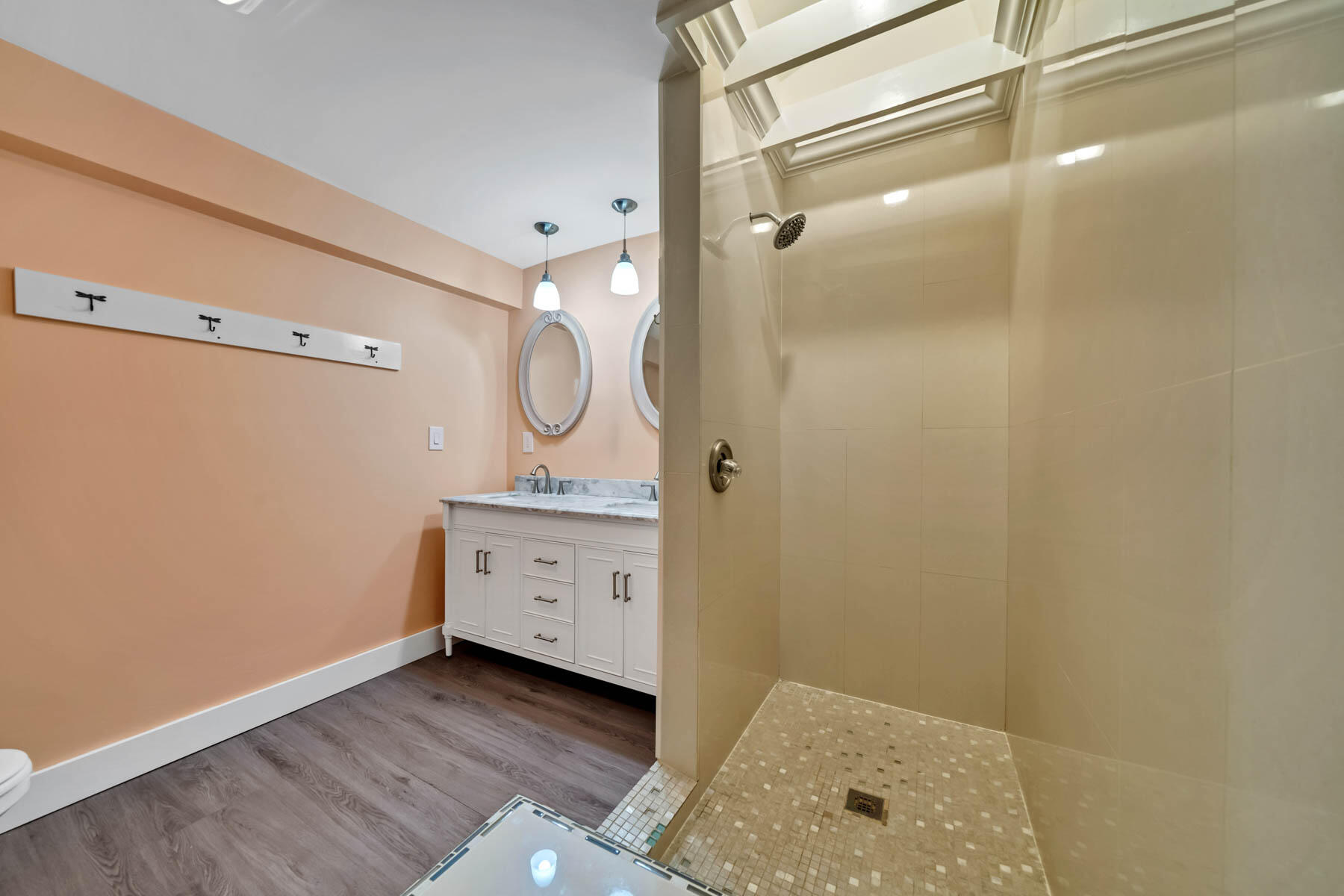 GARNIER BEACH - Residential