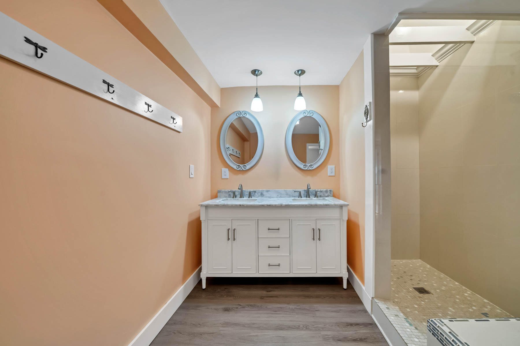 GARNIER BEACH - Residential