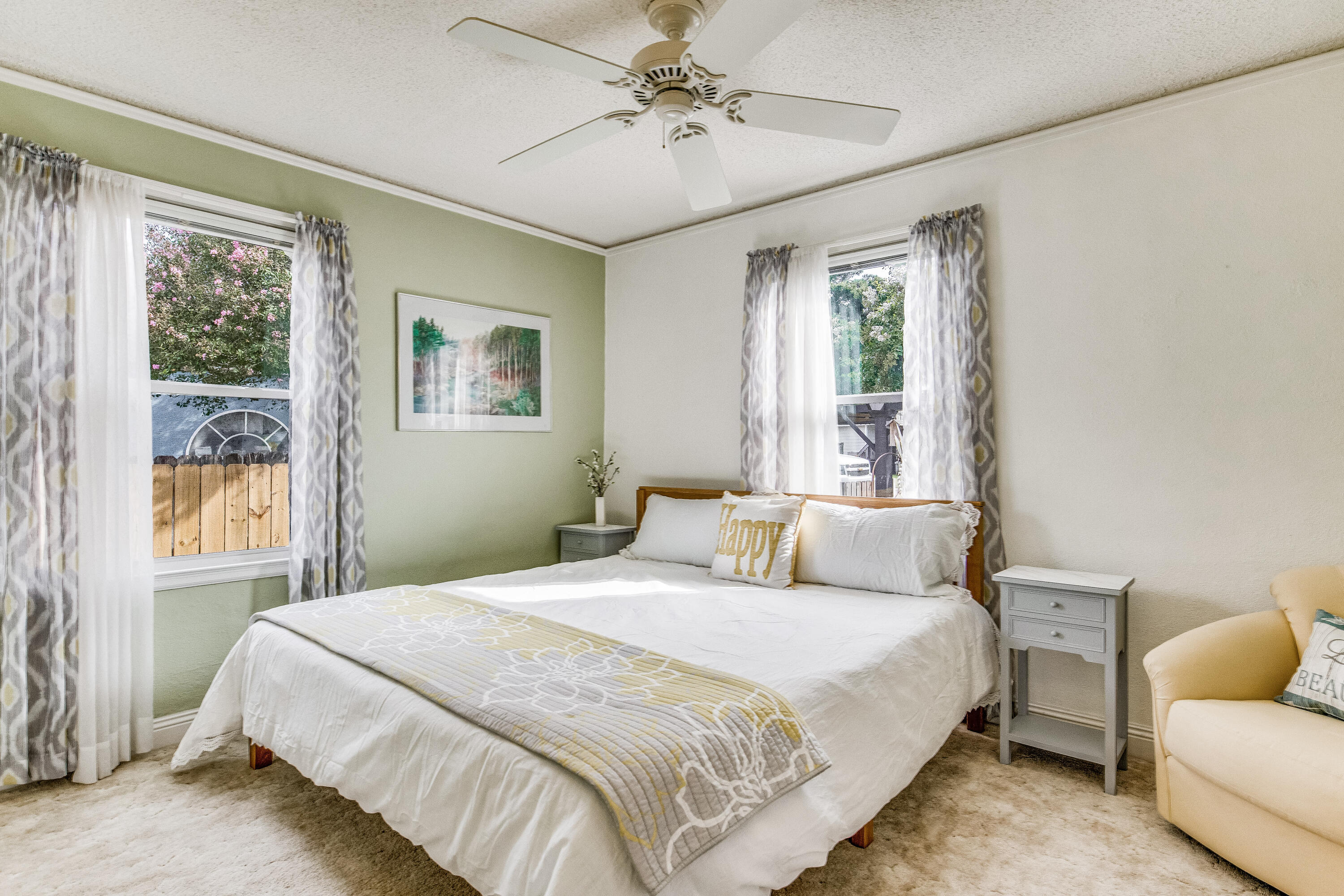 NAVY POINT - Residential
