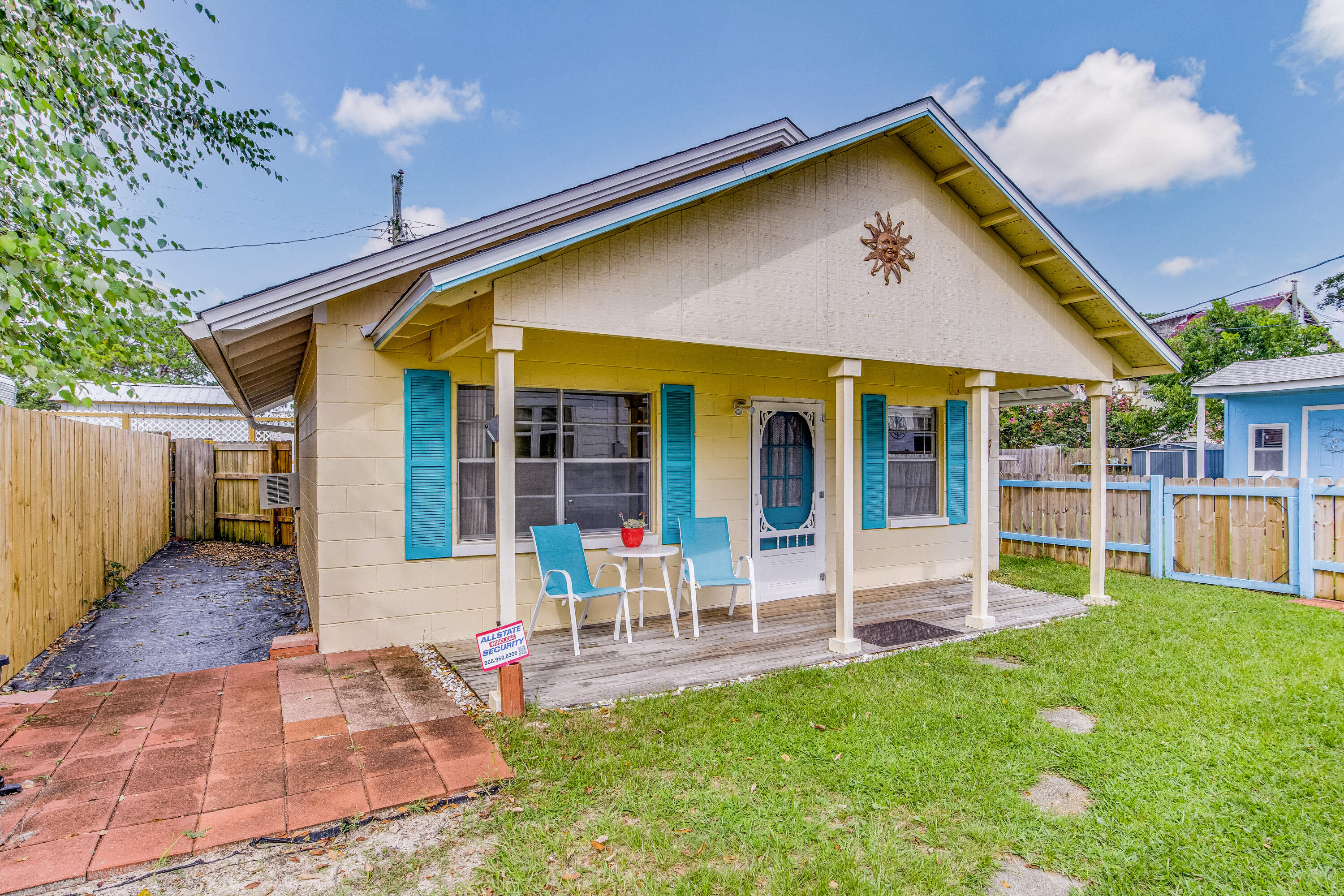 NAVY POINT - Residential