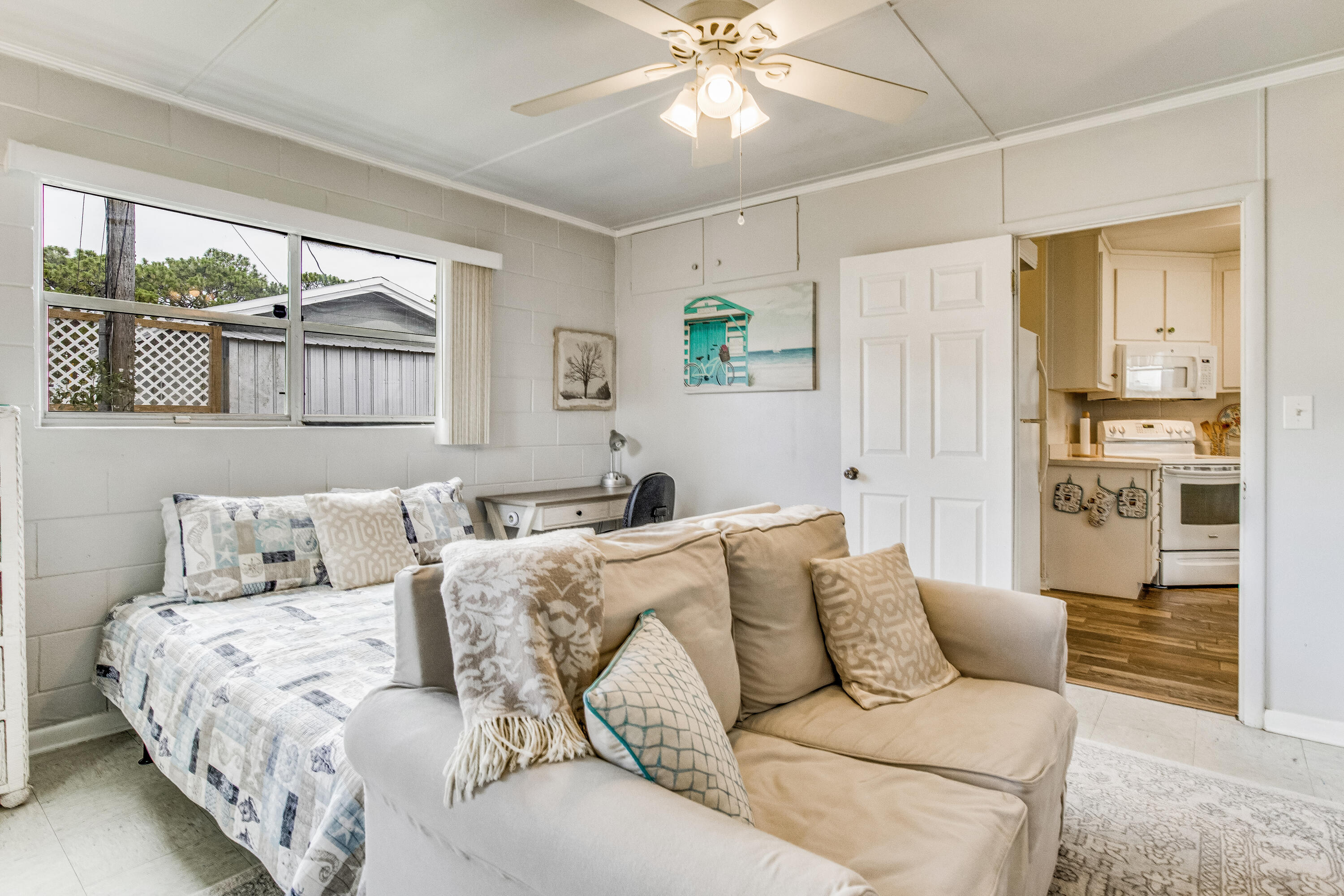 NAVY POINT - Residential