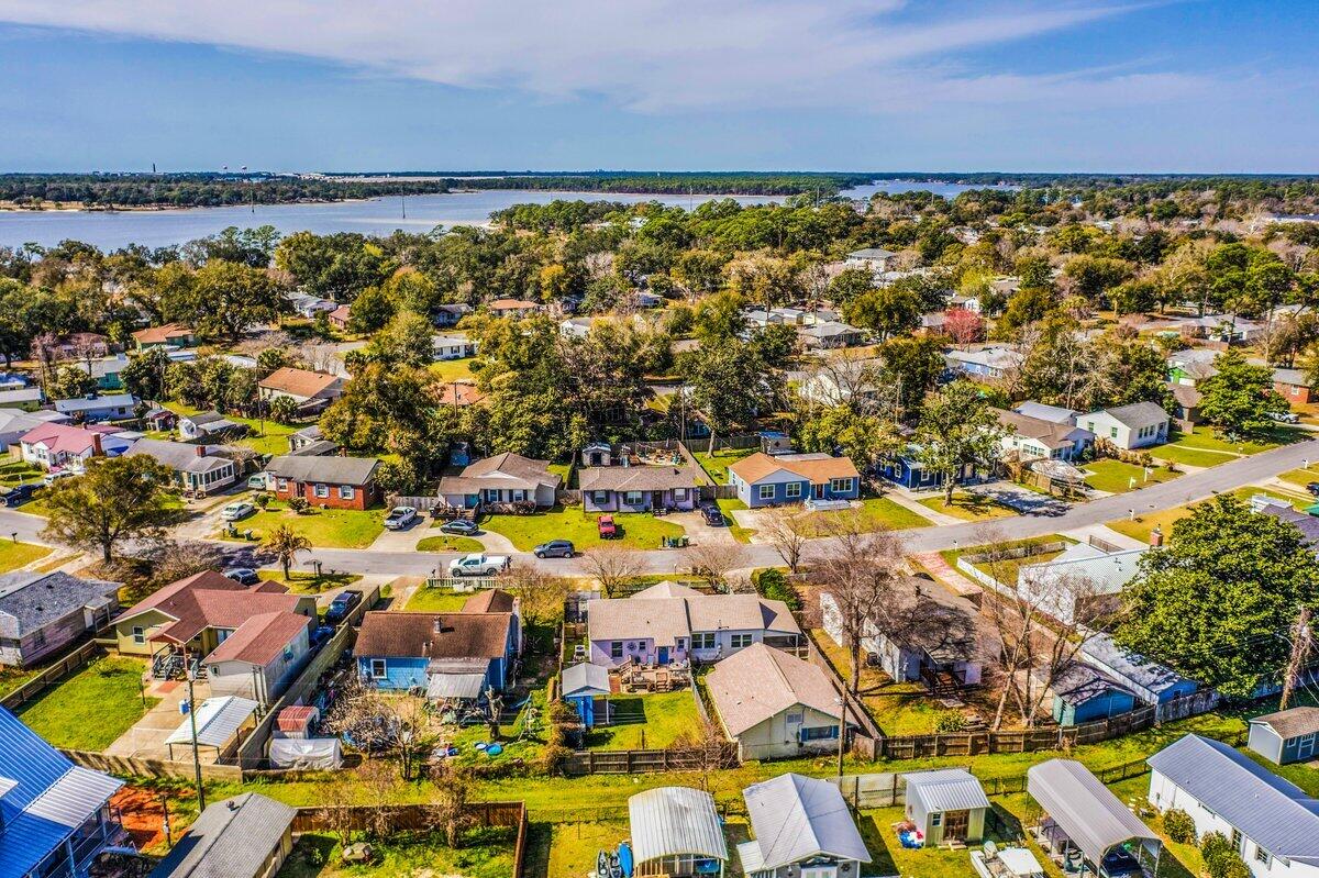 NAVY POINT - Residential