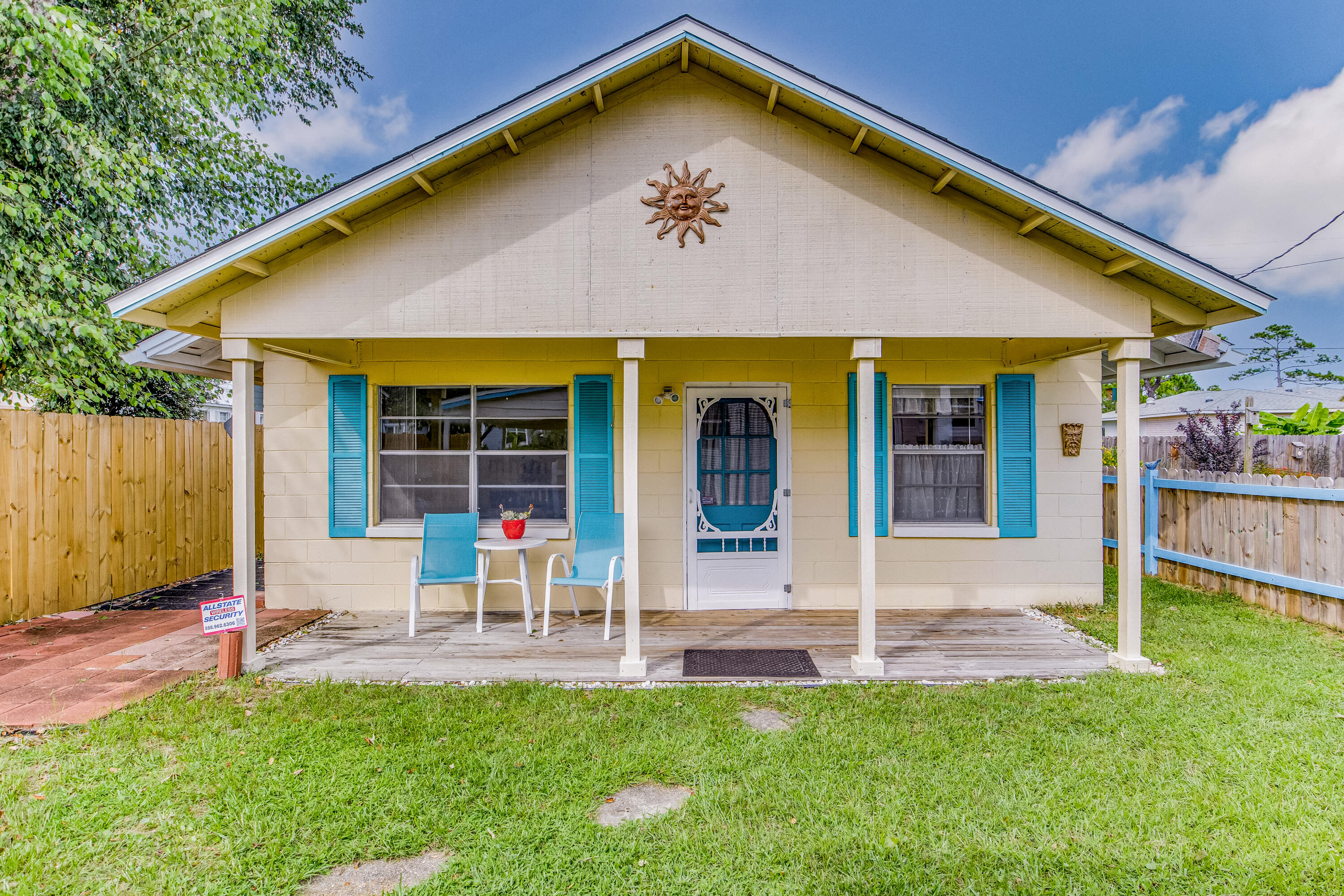 NAVY POINT - Residential